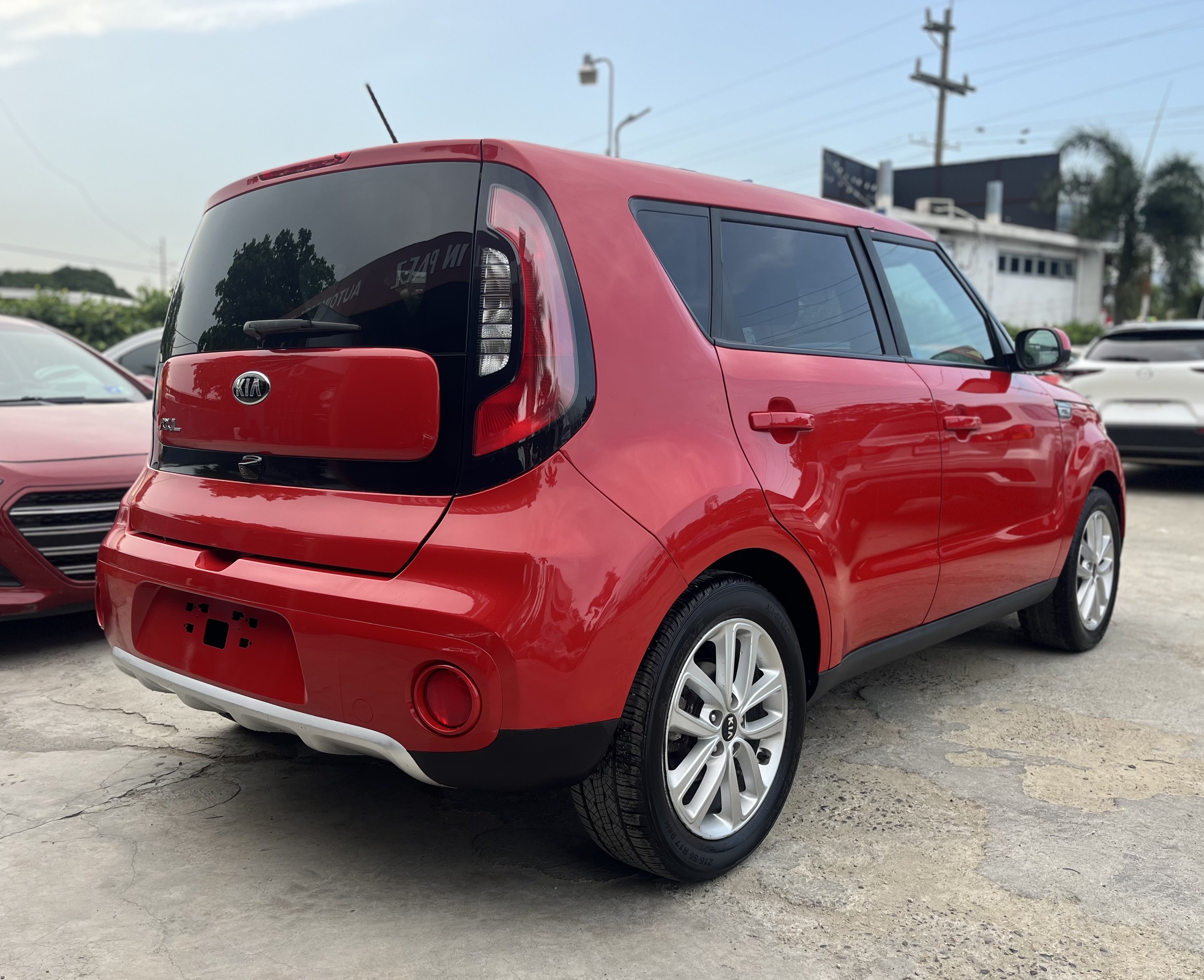 jeepetas y camionetas - Kia Soul 2018 / FINANCIAMIENTO YA MISMO
 4