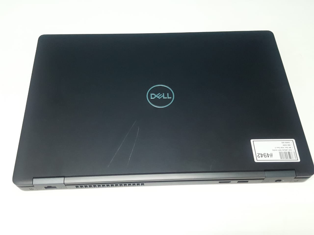 computadoras y laptops - `Laptop, Dell Latitude 5591 / 8th Gen, Intel Core i7 / 8GB DDR4 / 256GB SSD` Dob 9