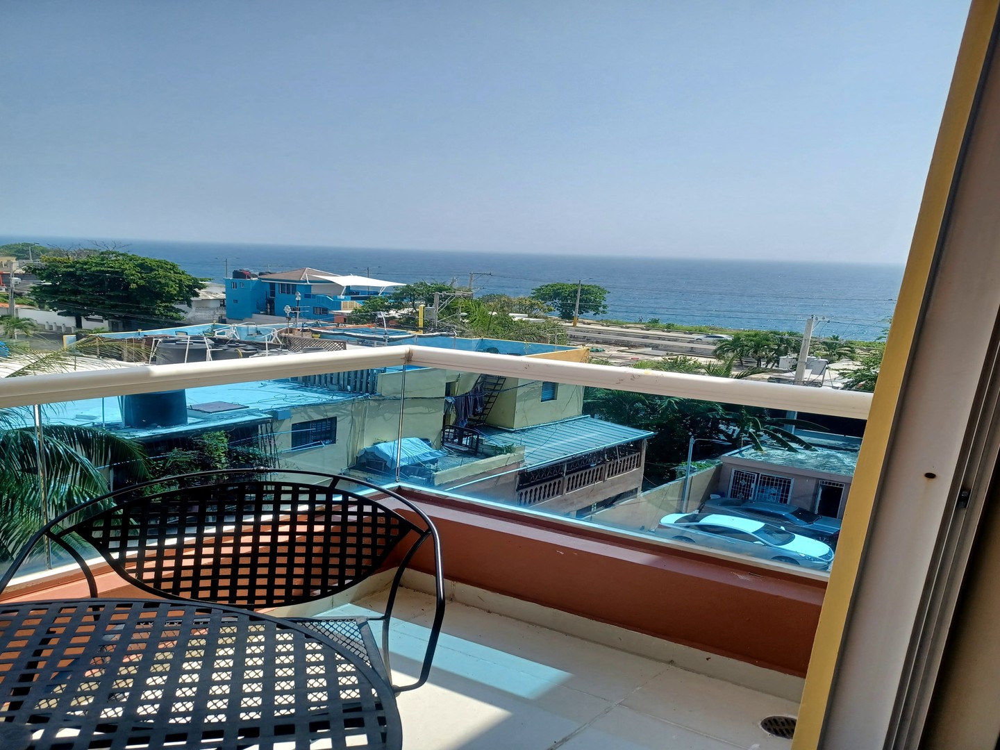 apartamentos - Hermoso apt ,av España 
Con espectacular vista
al mar.
