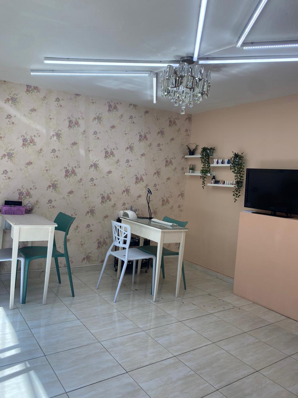 negocios en venta - Se vende Nail bar centro de uñas funcionando 5