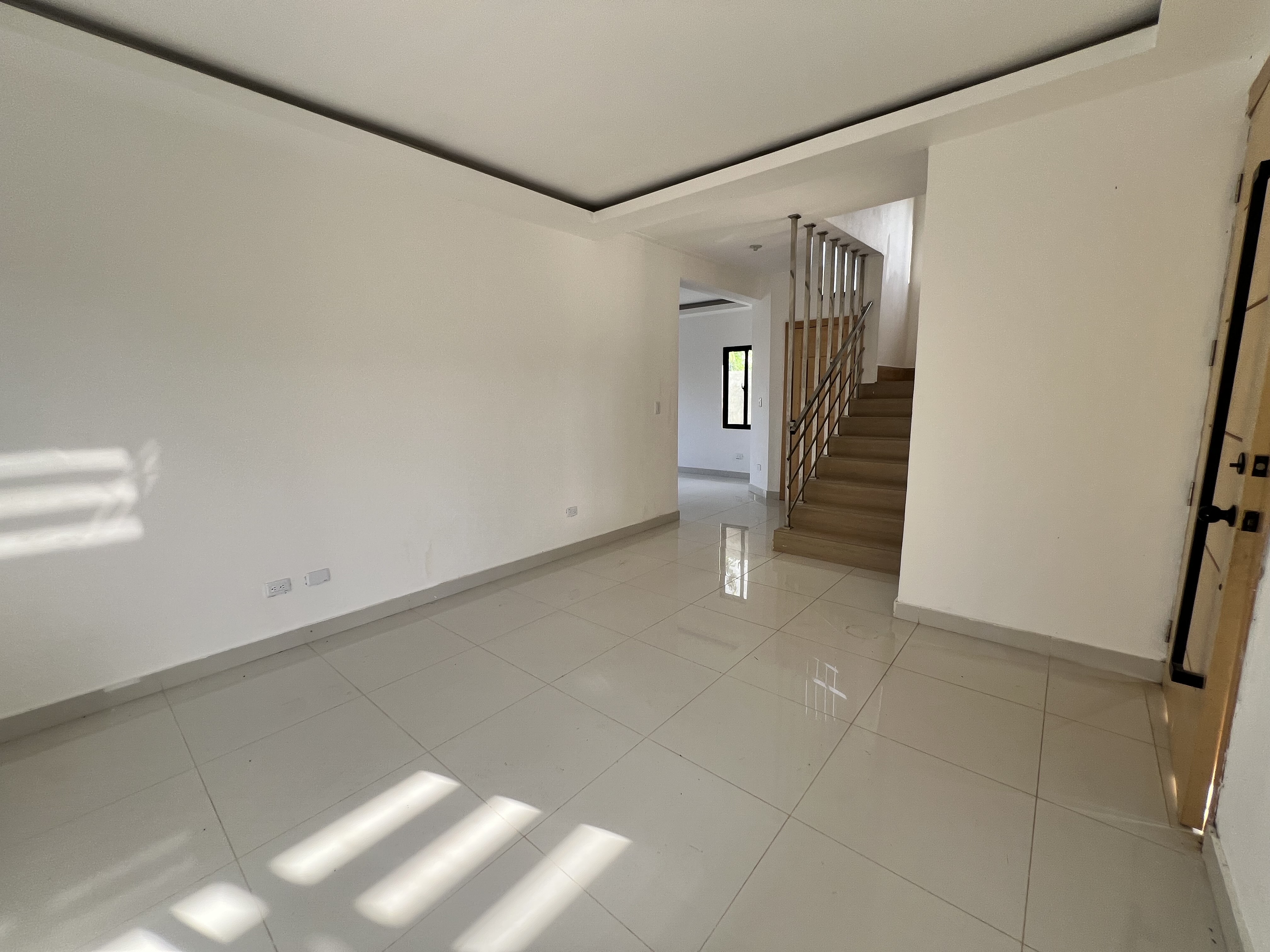 casas - venta de casa en la autopista de san Isidro brisa oriental Santo Domingo  5