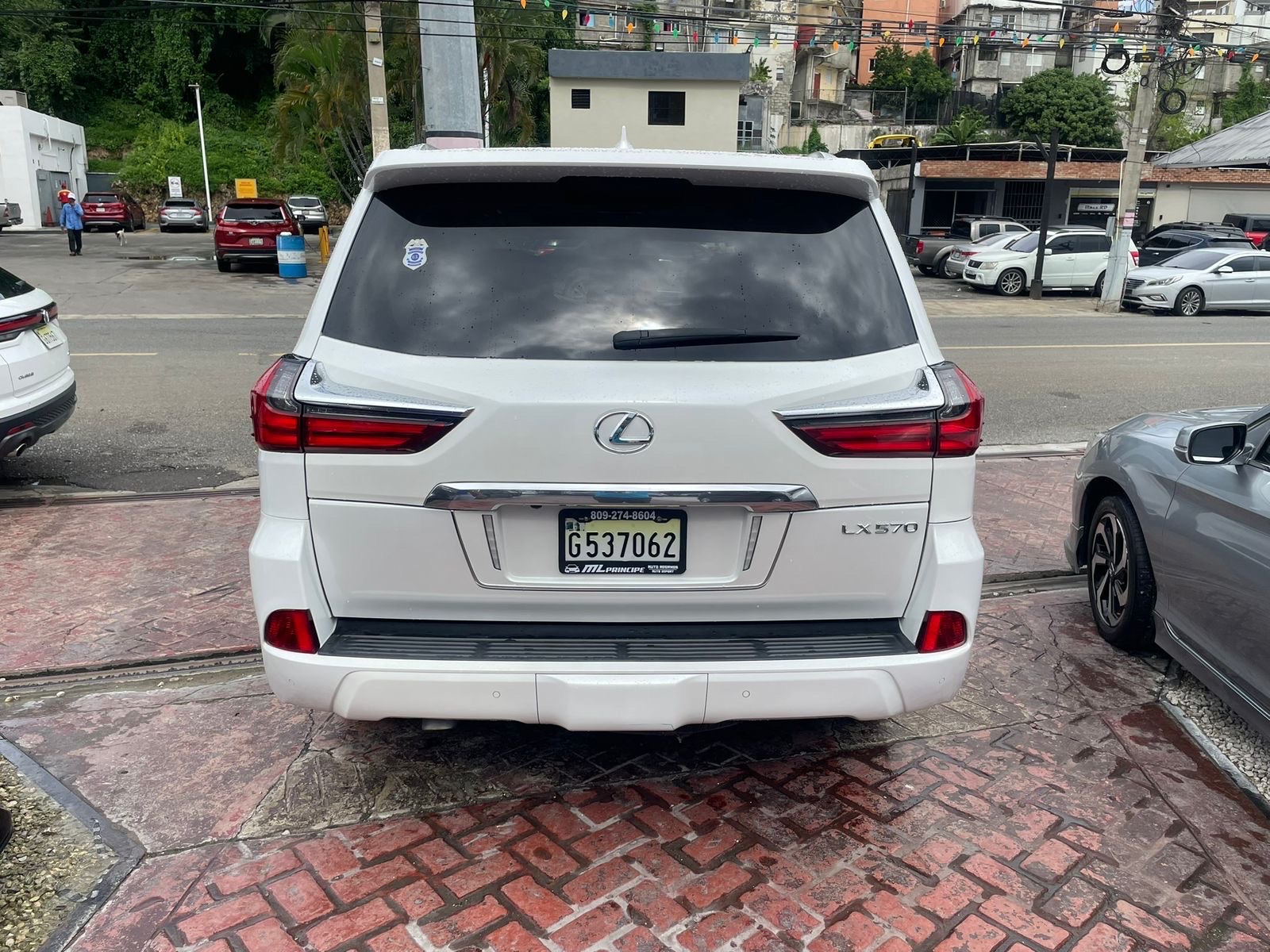 jeepetas y camionetas - Lexus LX 570 2017 4