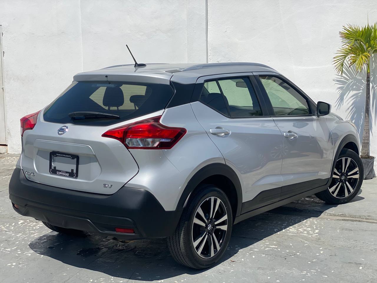 jeepetas y camionetas - NISSAN KICKS SV 2029 7