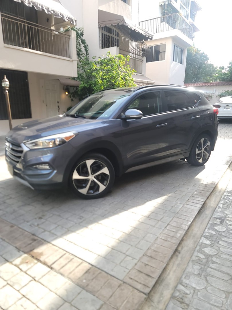 jeepetas y camionetas - Hyundai Tucson 2018 panorámica 4x4  1