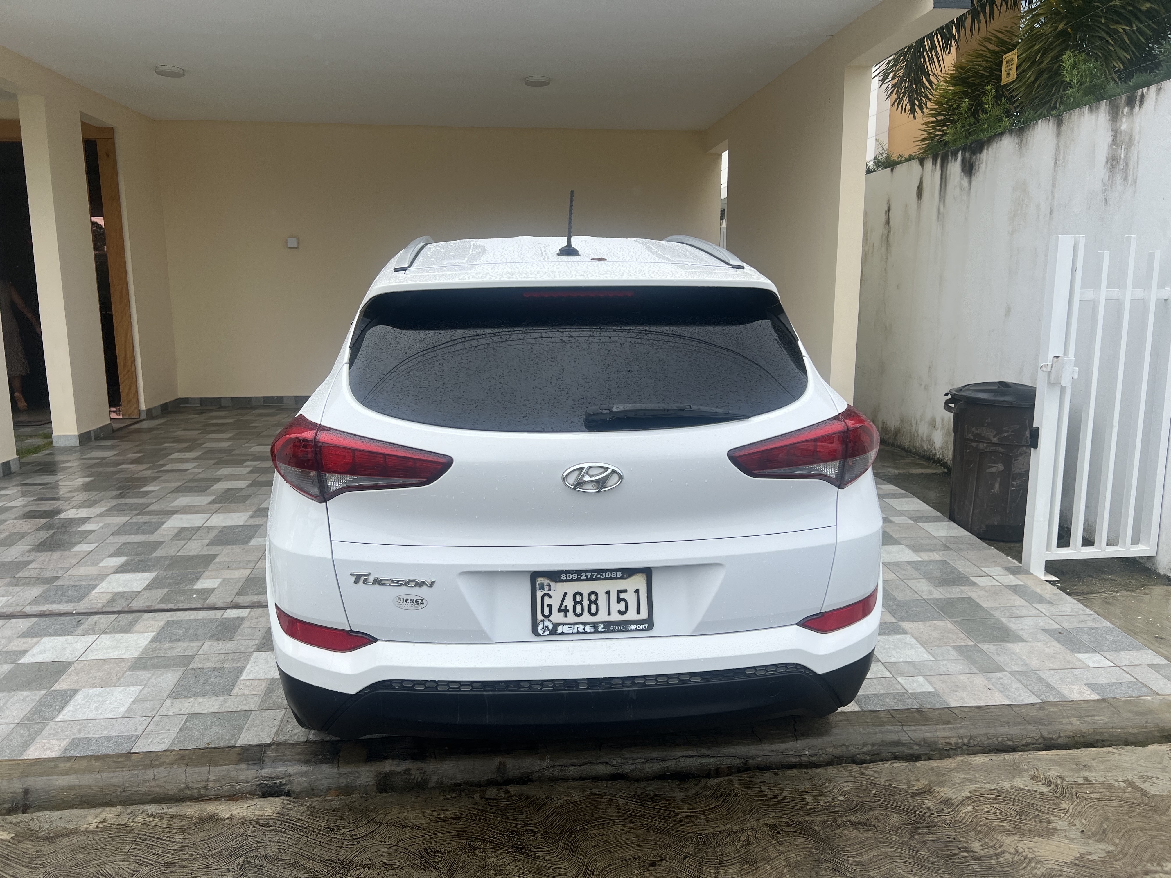 jeepetas y camionetas - Vendo por motivo de viaje Hyundai Tucson 2017  1