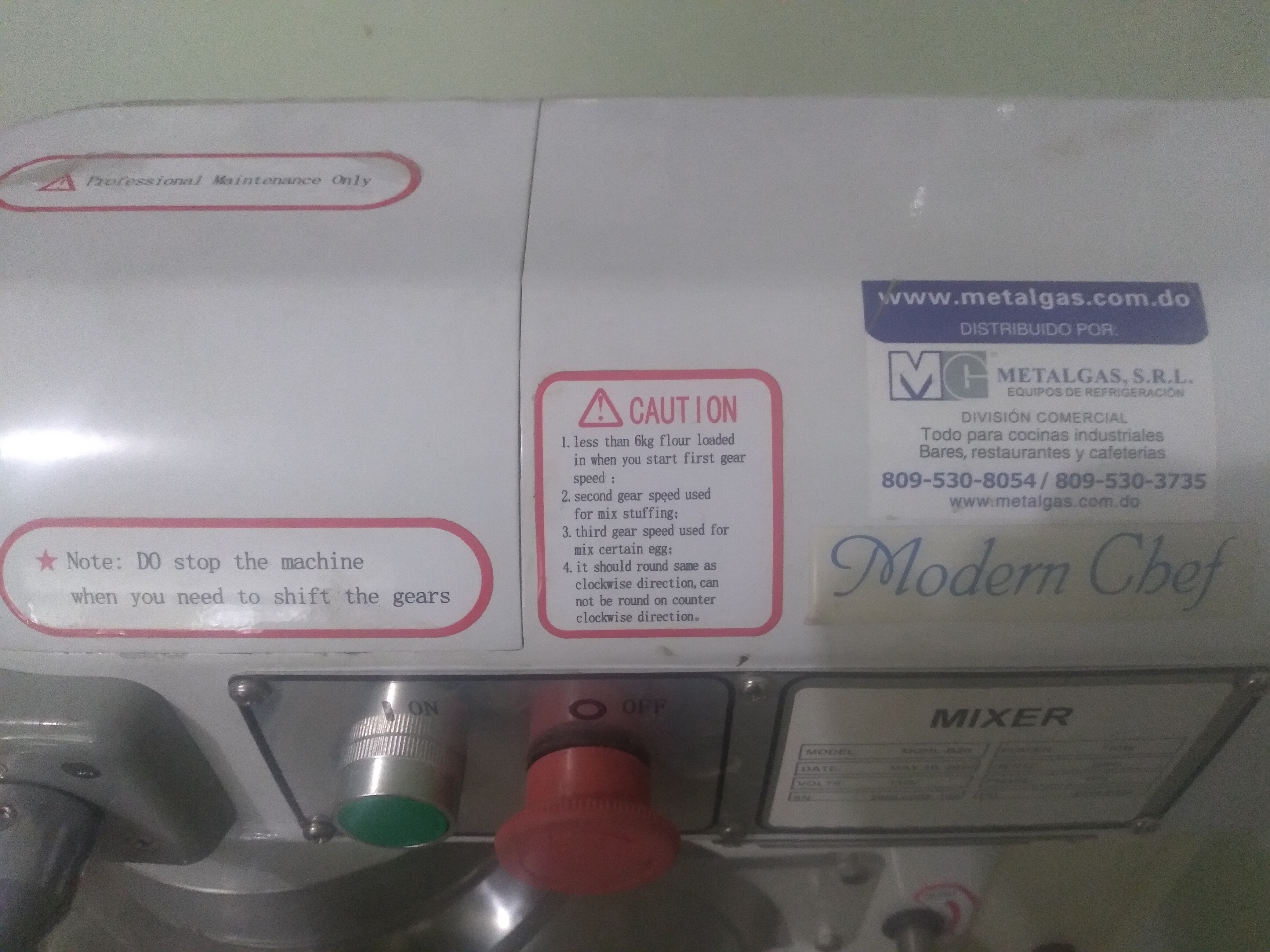 equipos profesionales - Vendo revolvedora, batidora industrial a 110 volt. 8