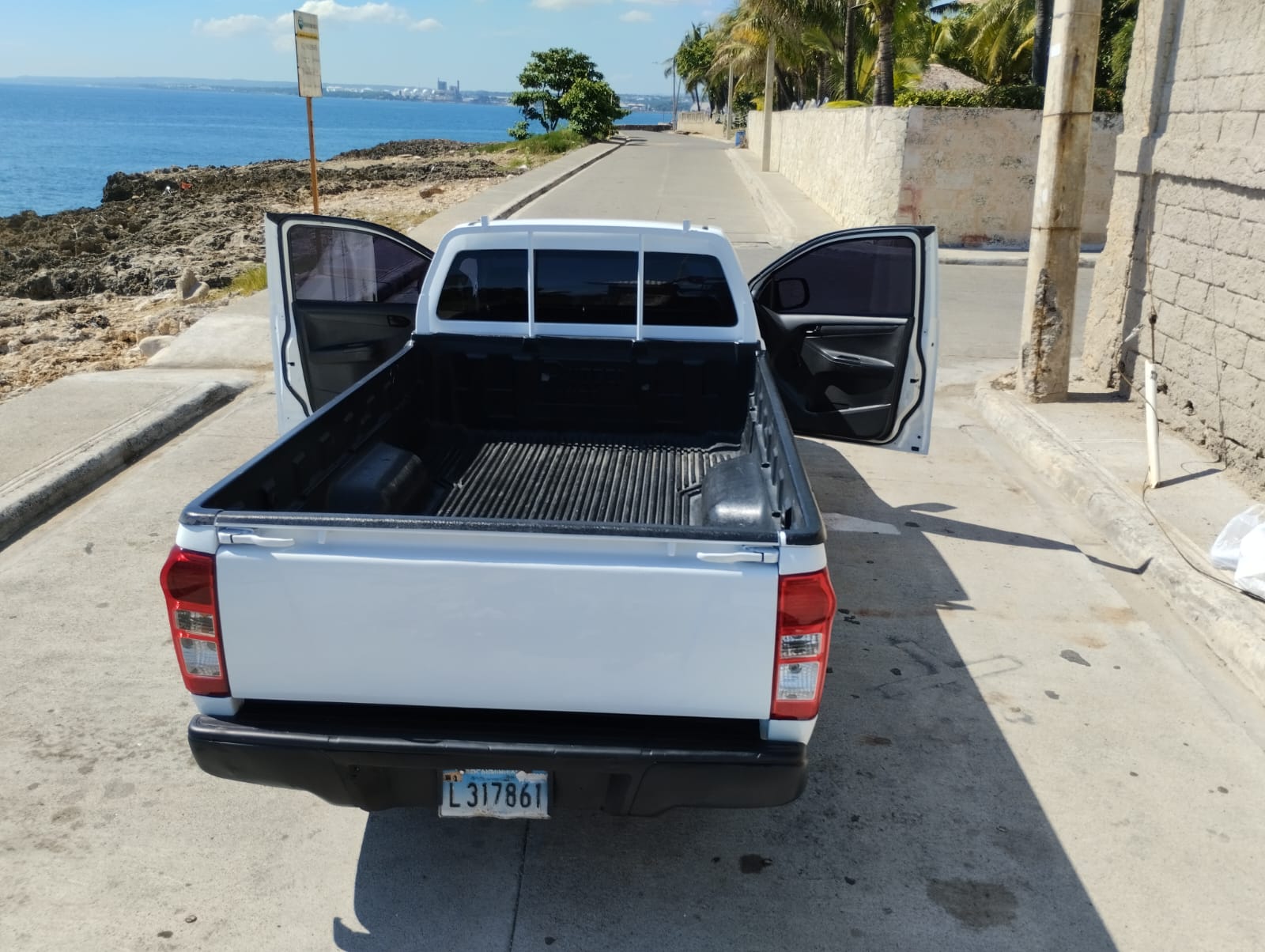 jeepetas y camionetas - Isuzu dmax 2013 6