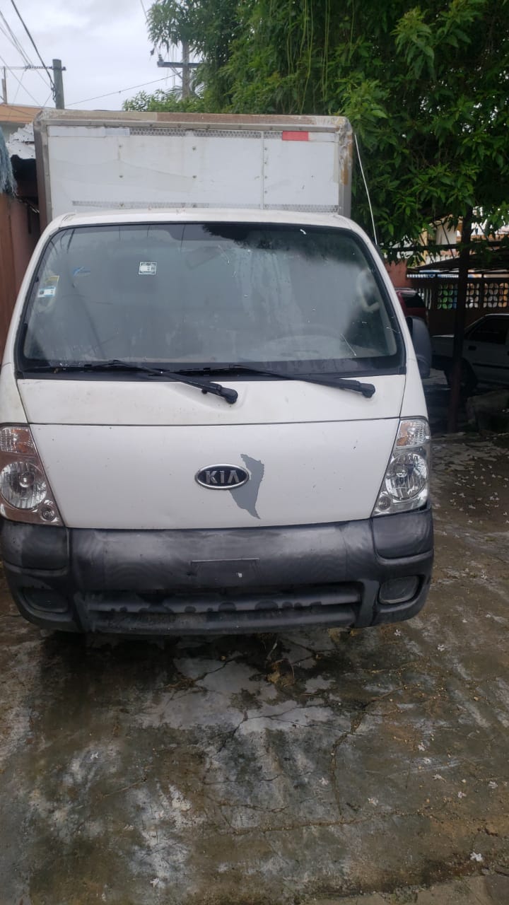 camiones y vehiculos pesados - VENDO DE OPORTUNIDAD KIA K2700 2012  1