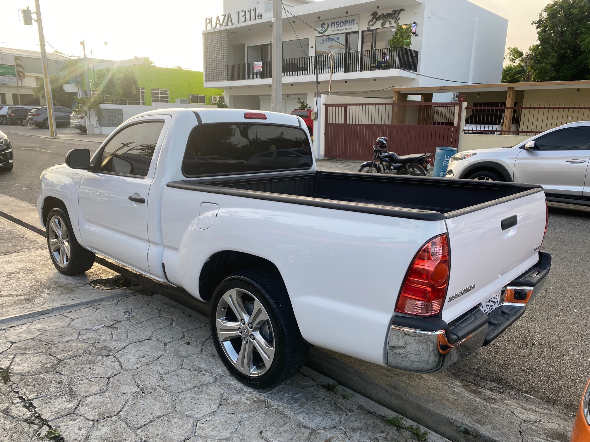 jeepetas y camionetas - Toyota Tacoma 2013 3