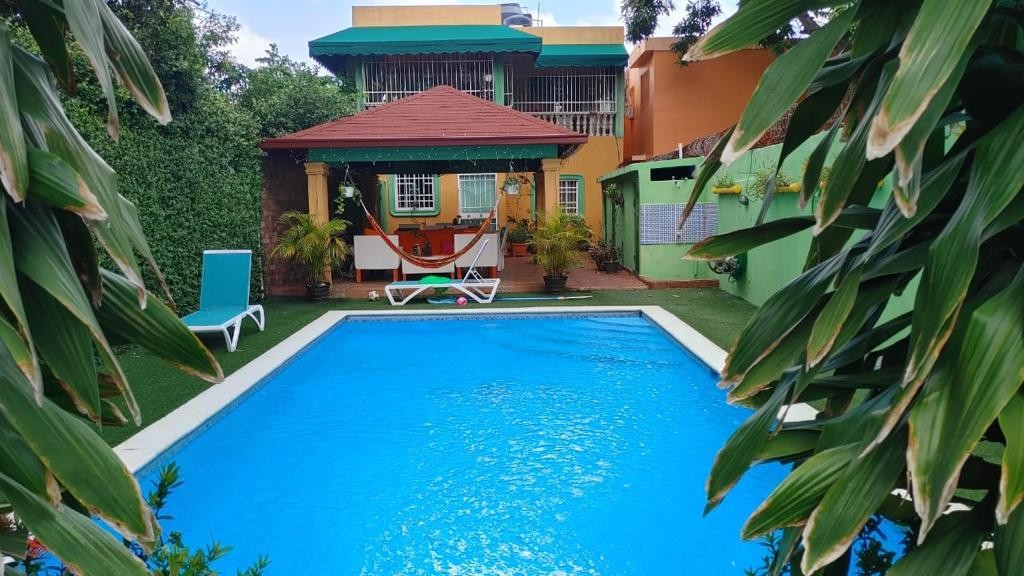 casas - Vendo Hermosa Casa Amueblada, Piscina, Jacuzzi en Nizao, Peravia a 40 minutos de