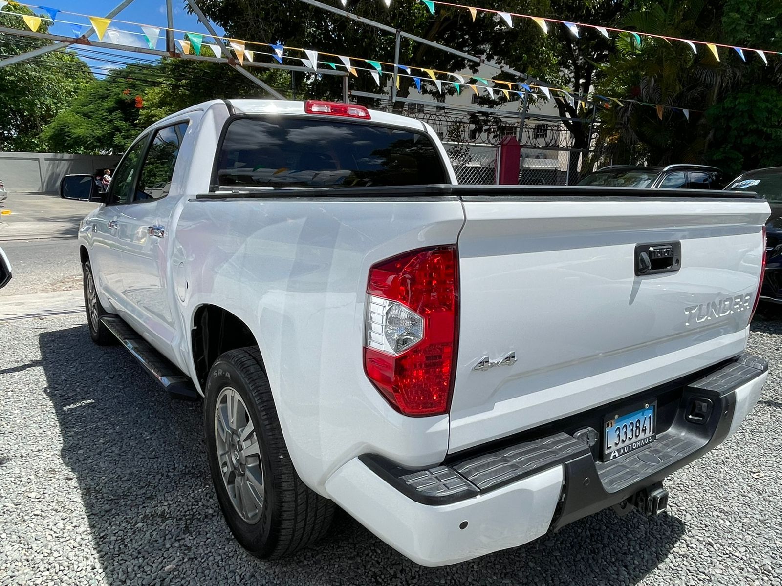 jeepetas y camionetas - Toyota Tundra Edition 1794 2015 Clean Carfax 3