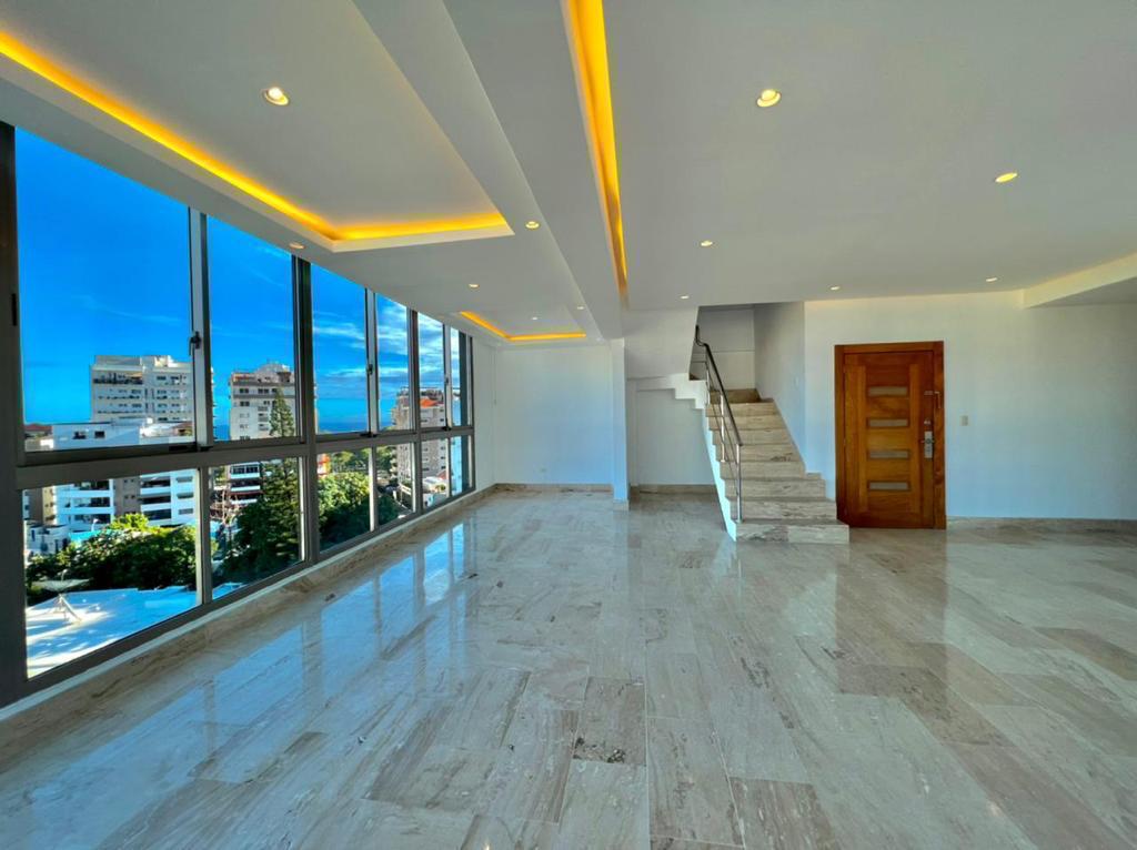 penthouses - Penthouse con 3 parqueos en Los Cacicazgos 2