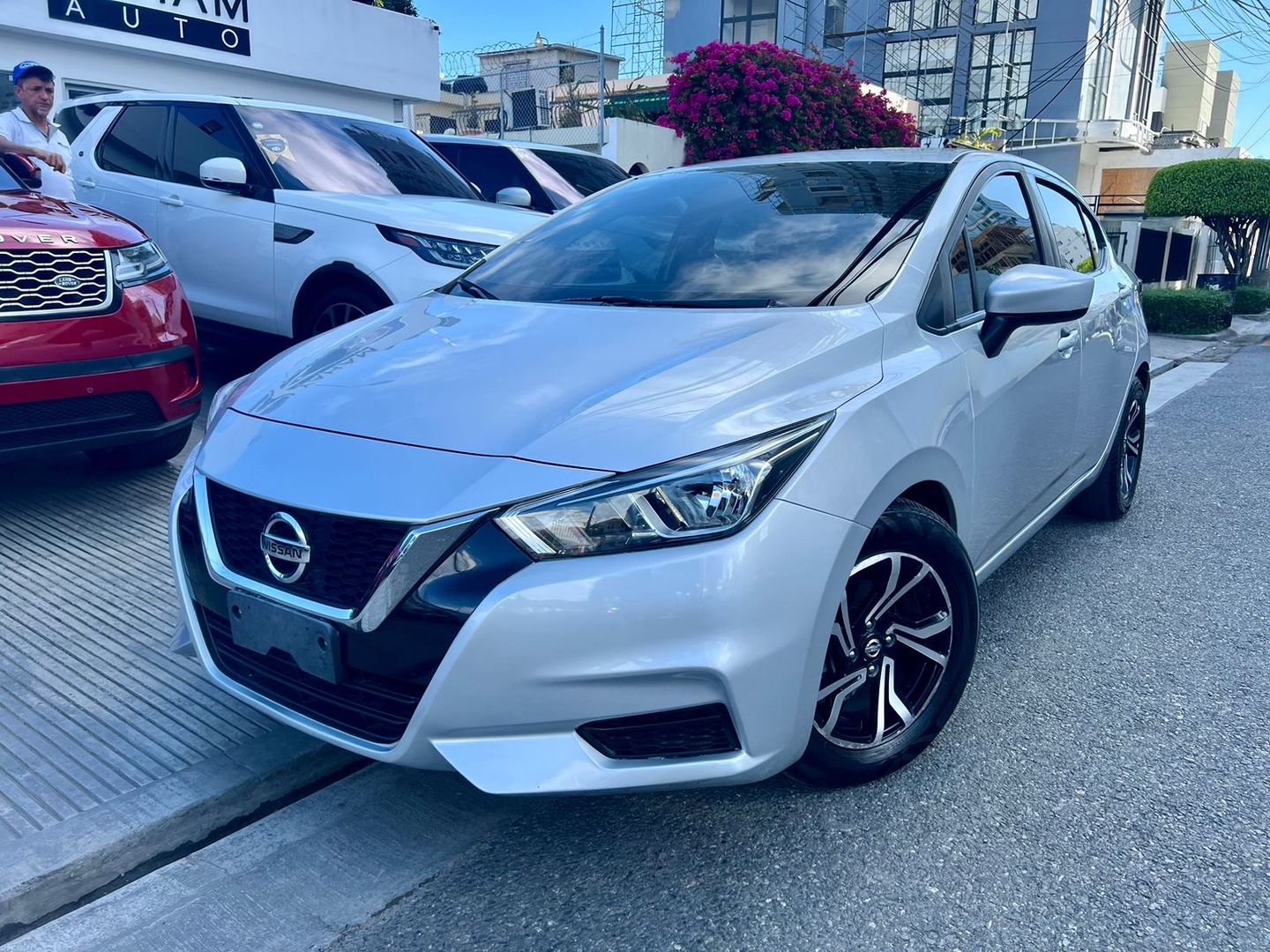 carros - Nissan Versa 2021