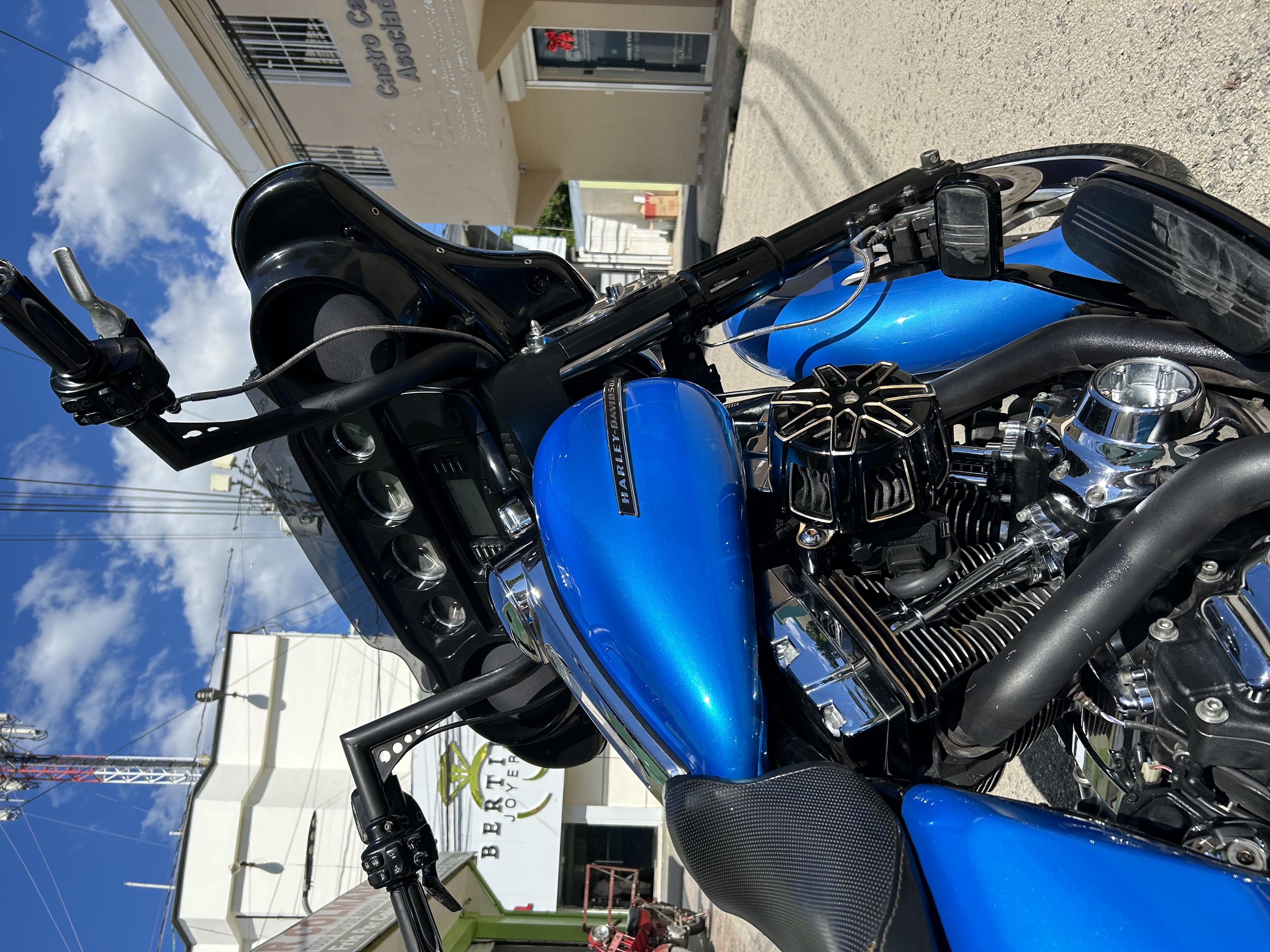 motores y pasolas - Harley Davidson Street Glide año 2016 7