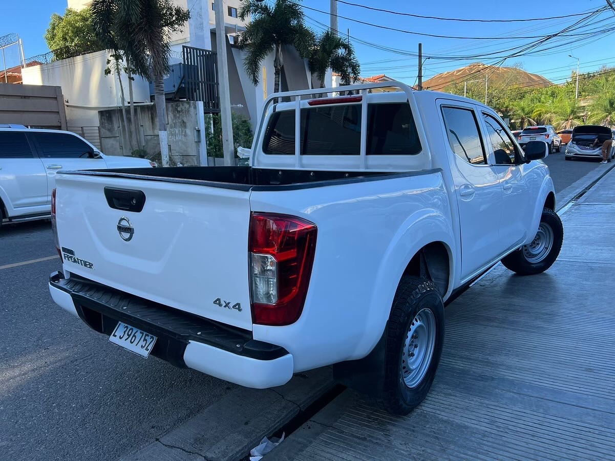 jeepetas y camionetas - NISSAN FRONTIER 2019 6