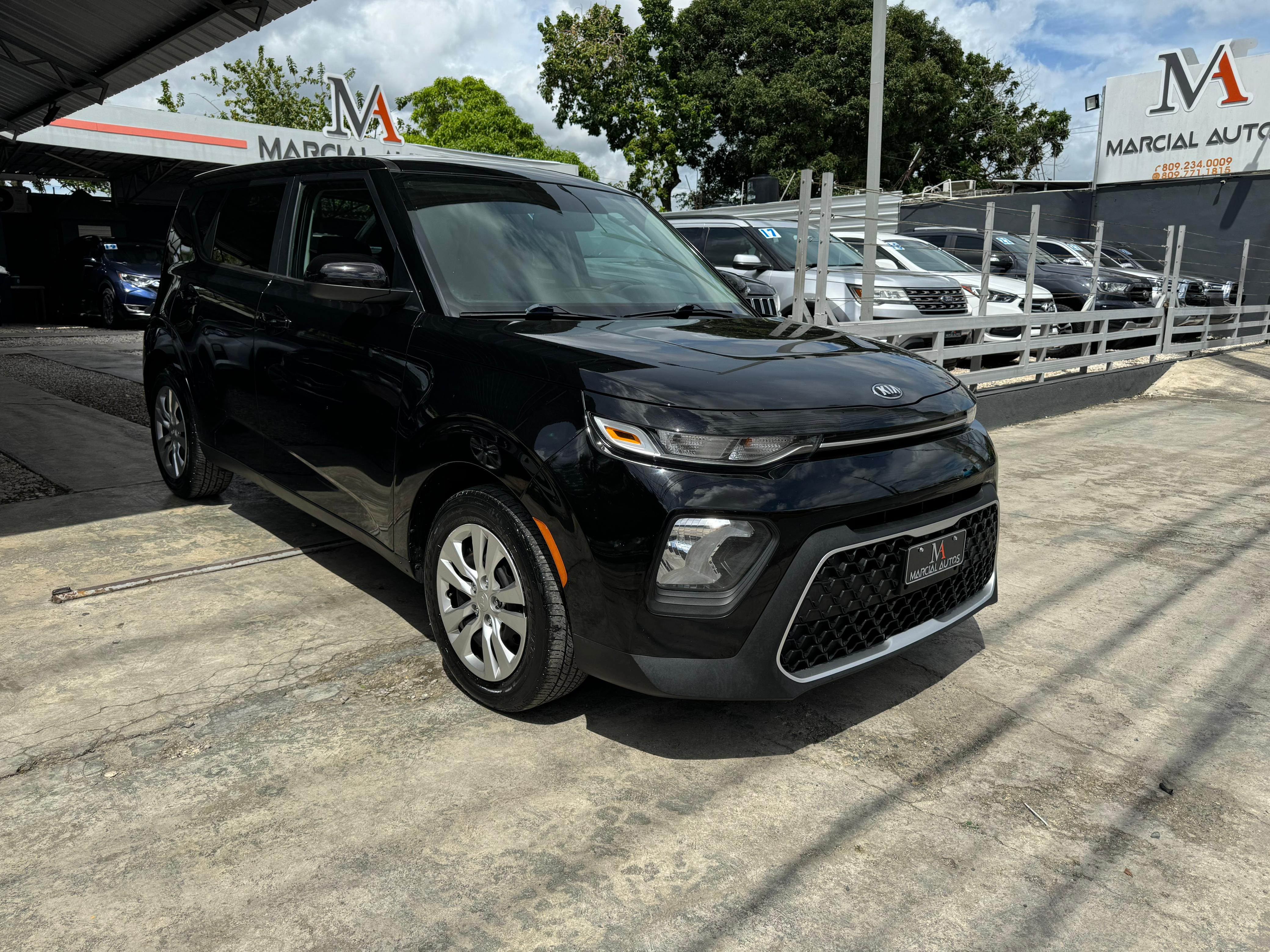 jeepetas y camionetas - Aprovecha y montate en esta super coqueta económica espaciosa kia soul 2020