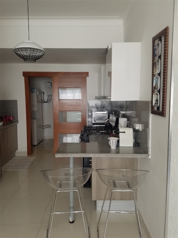 apartamentos - Vendo o alquilo apto en el Vergel 
137. Mts. Piso alto 
2 habitación 
215,000 9