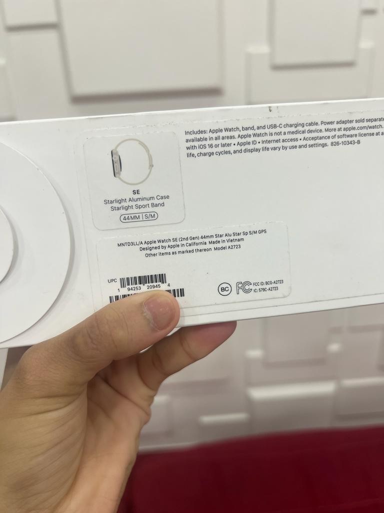 celulares y tabletas - Apple Watch SE 2022 44MM Starlight Sellado  1