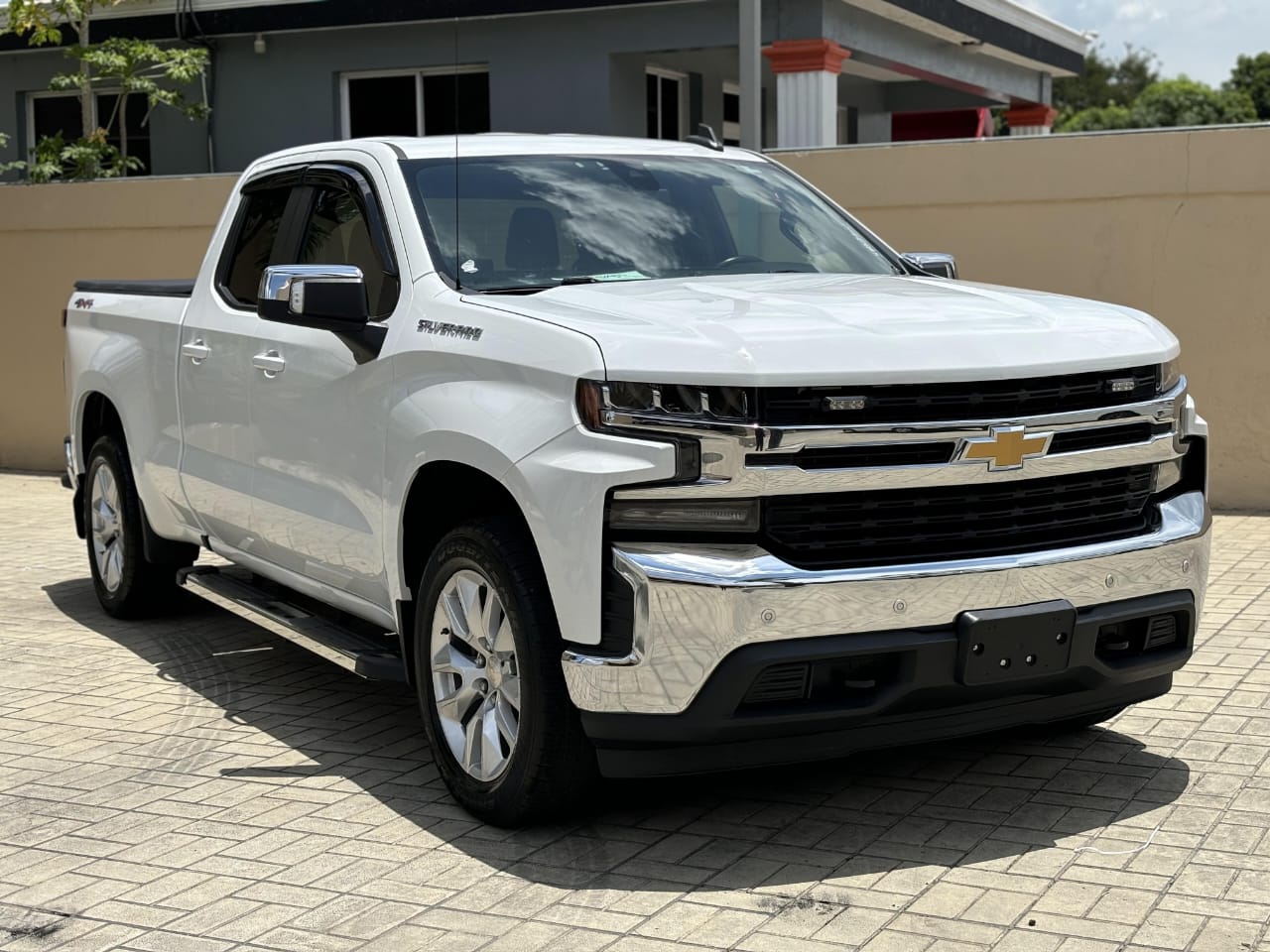 jeepetas y camionetas - Chevrolet Silverado 1500 4x4 año 2020. 3