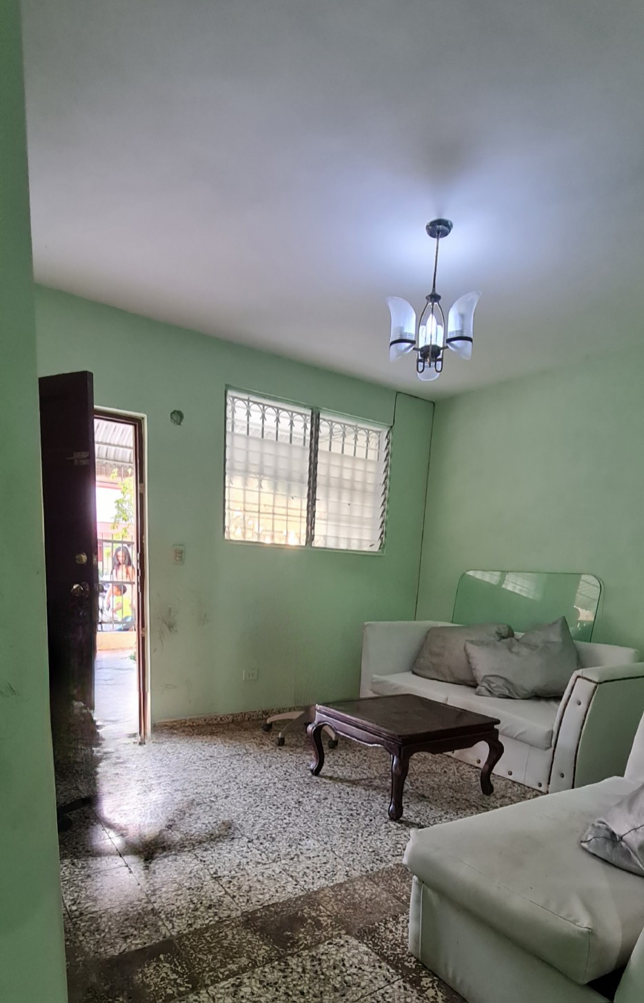 casas - Casa en venta de 2 niveles en el km7 de la Independencia, zona residencial  2