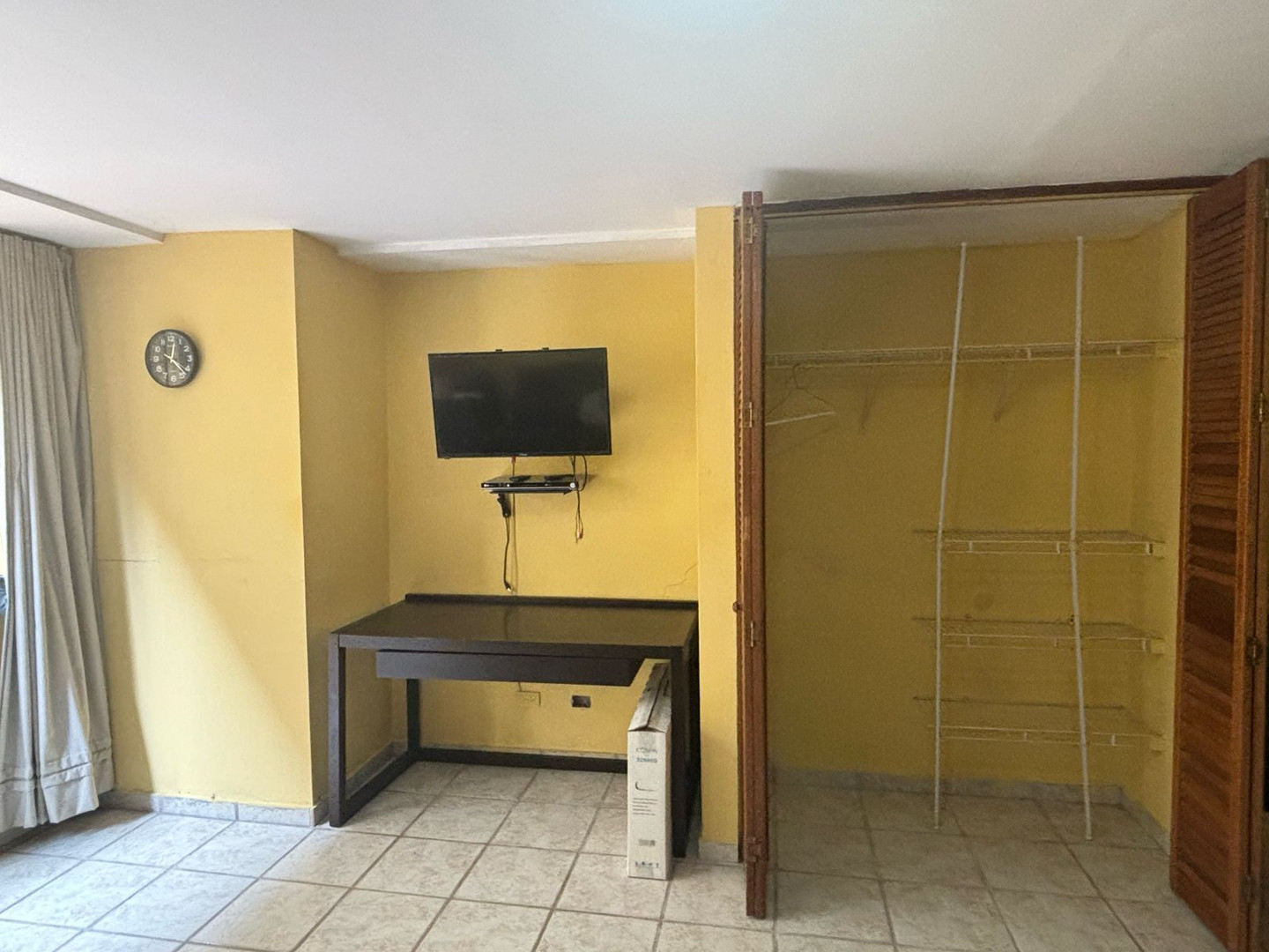 apartamentos - Se alquila, Estudio Apt. Amueblada c/Terraza Privasa y Acogedor en Naco  5