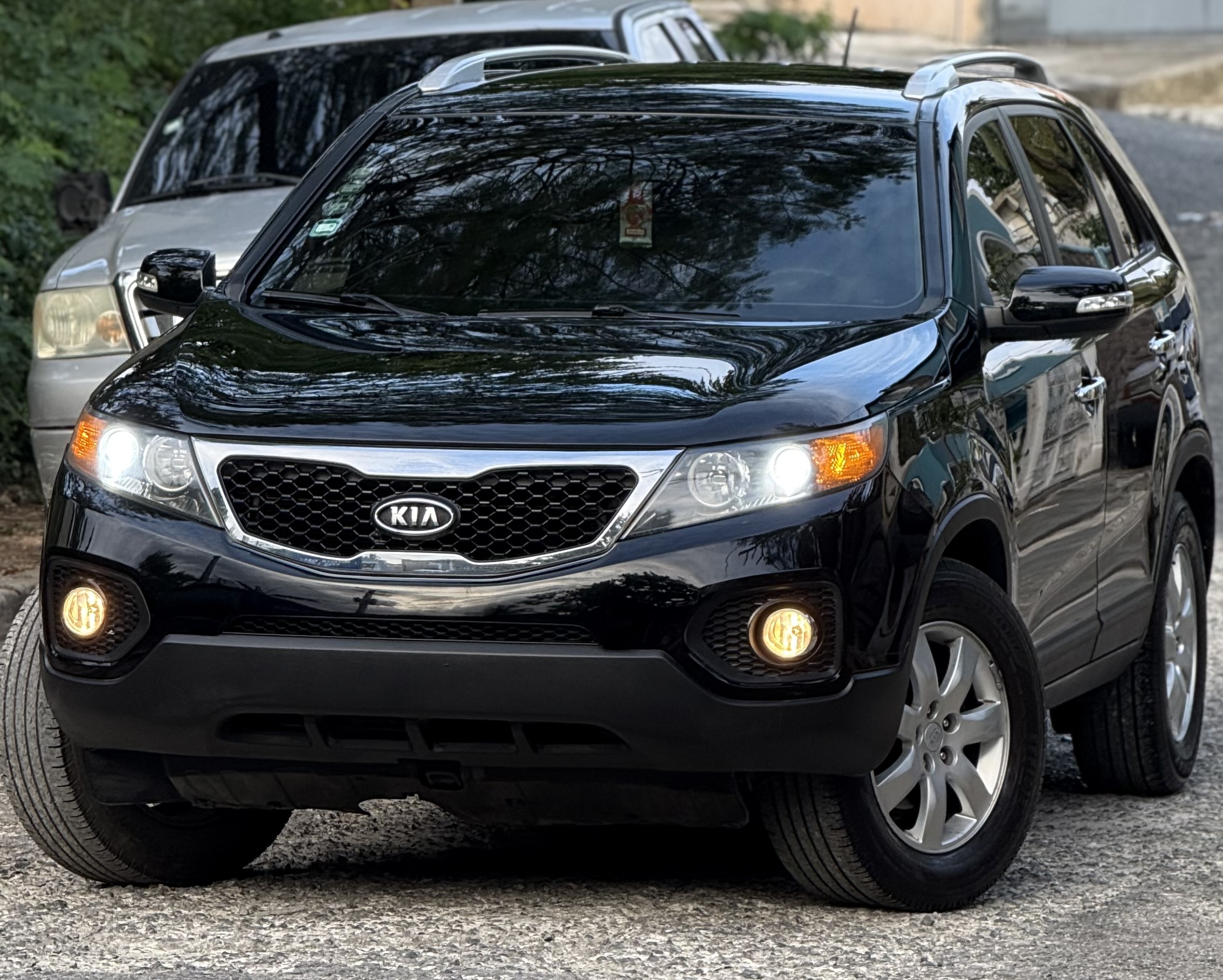 jeepetas y camionetas - Kia sorento LX 2011 4x2 3 filas motor DOHC