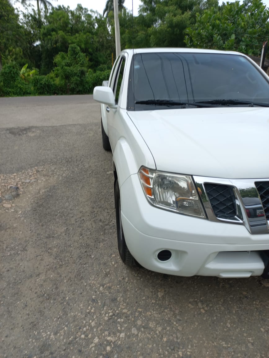 jeepetas y camionetas - Nissan frontier 2014 2