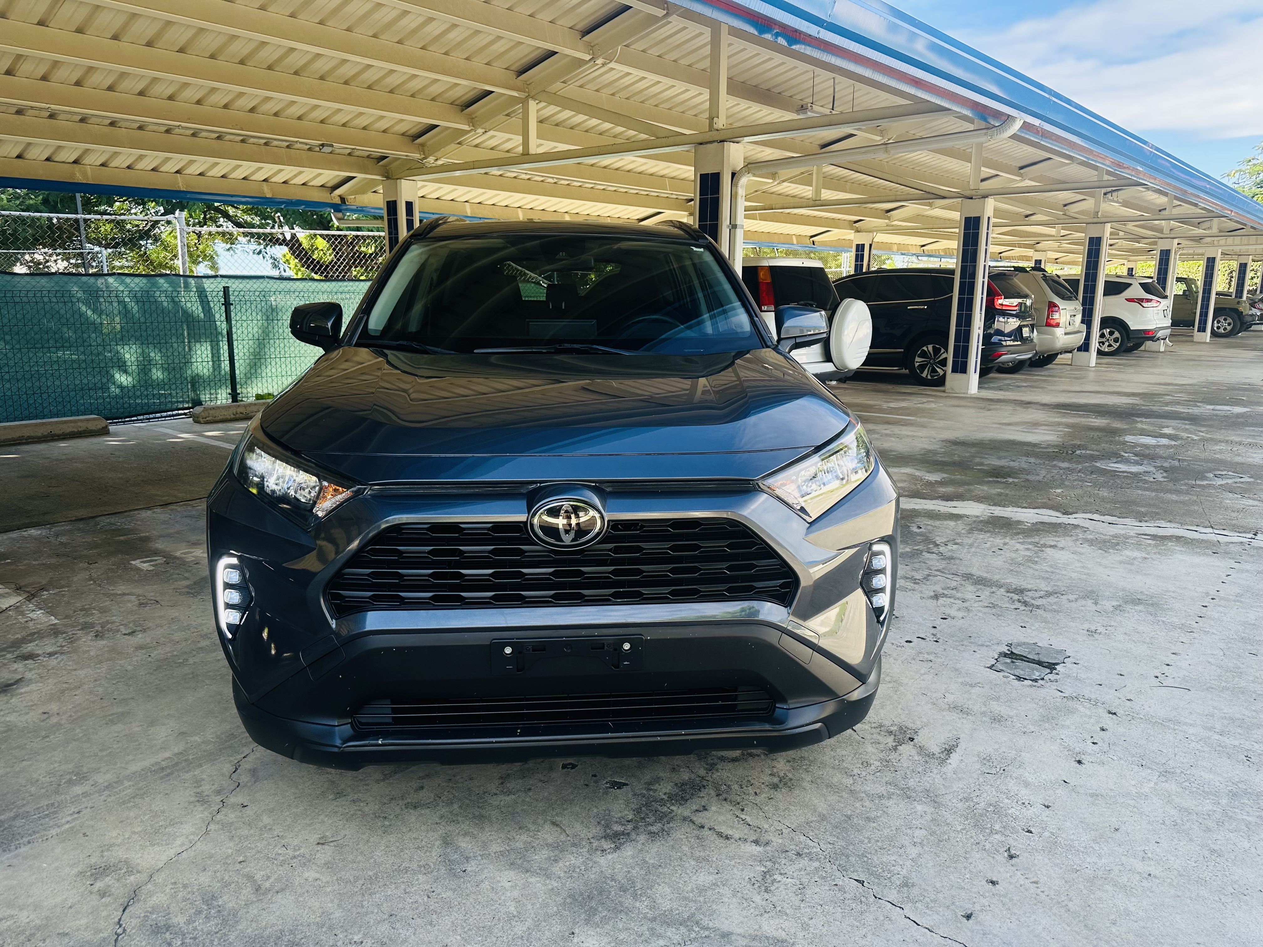 jeepetas y camionetas - Toyota Rav4 2019 LE 