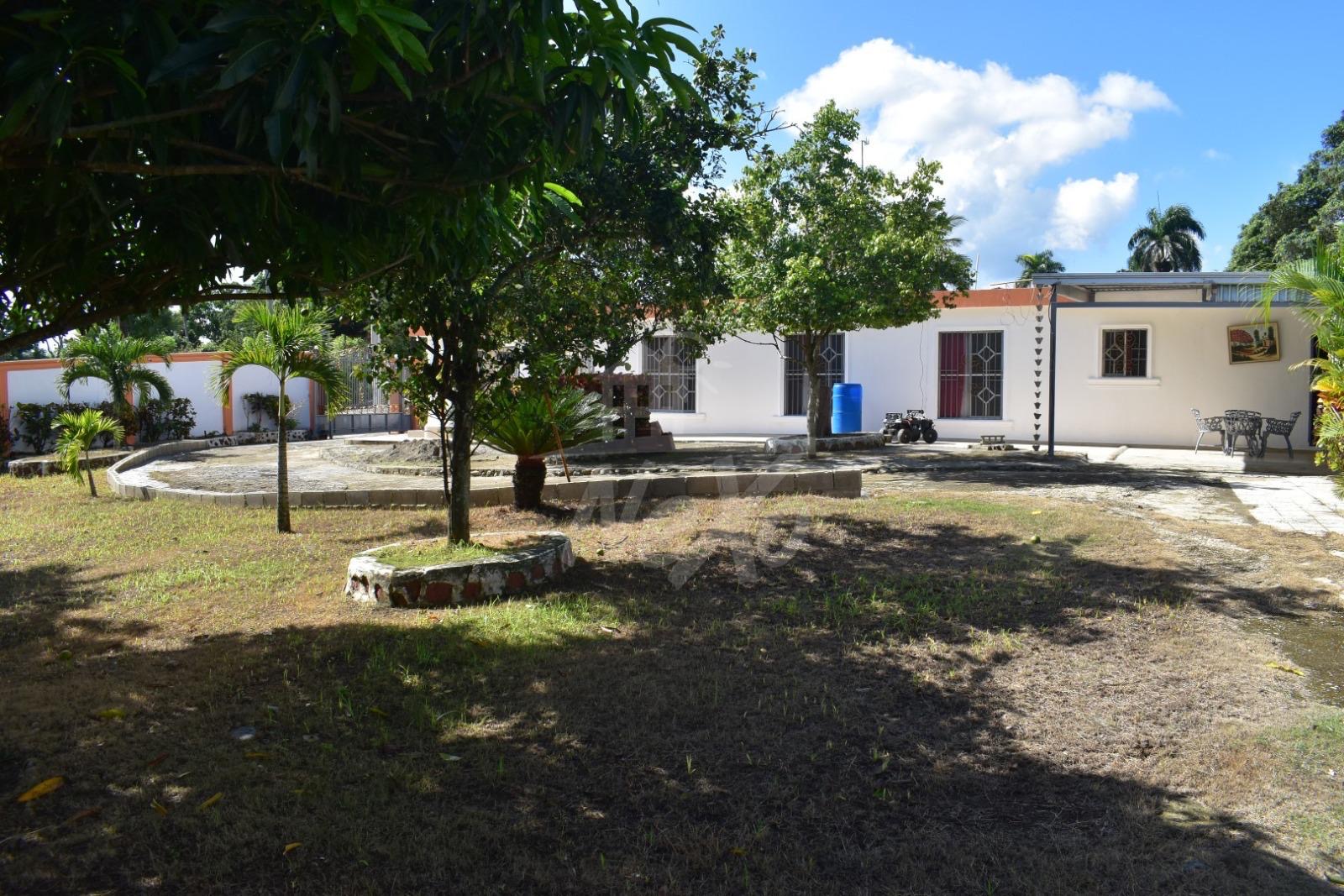 casas - VENDO CASA CON TERRENO EN LA VEGA 6