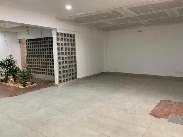 oficinas y locales comerciales - Local Alquiler Zona Colonial 4