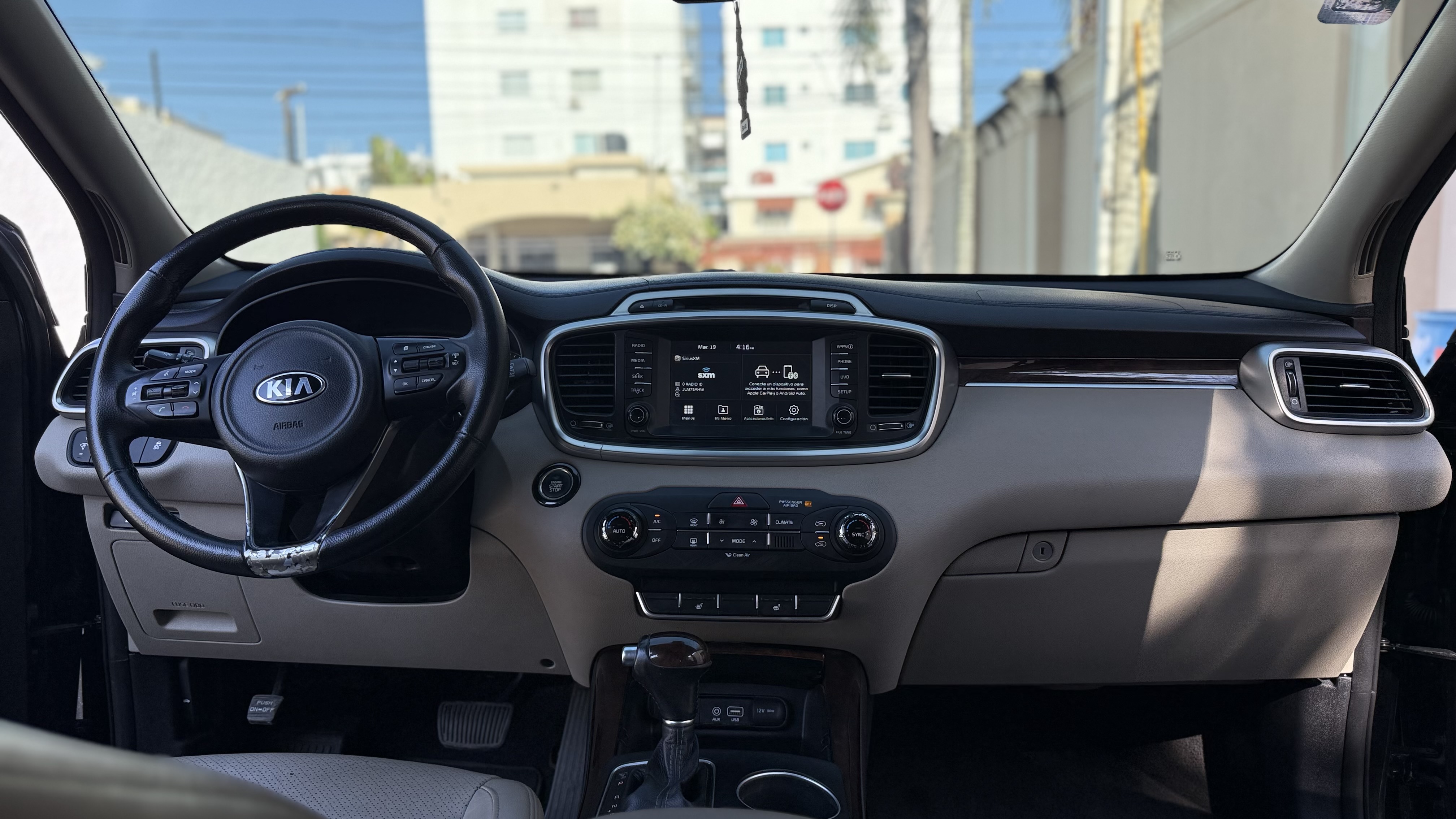 jeepetas y camionetas - Kia Sorento EX-T 4x2 2017 2 filas Precio $799,000 2