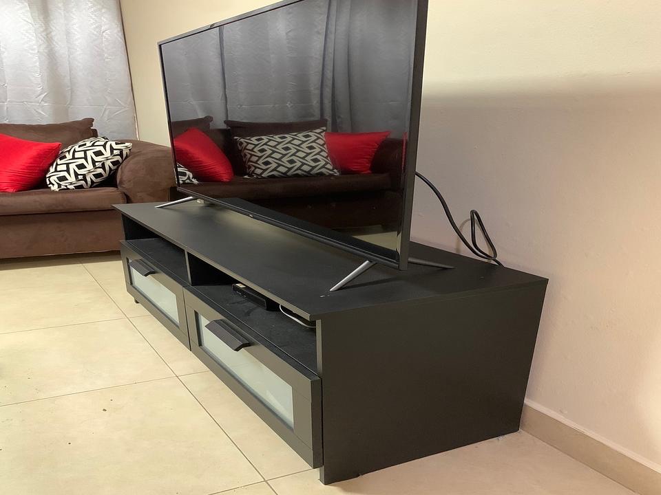 decoración y accesorios - Mesa para TV  “color negro” 2