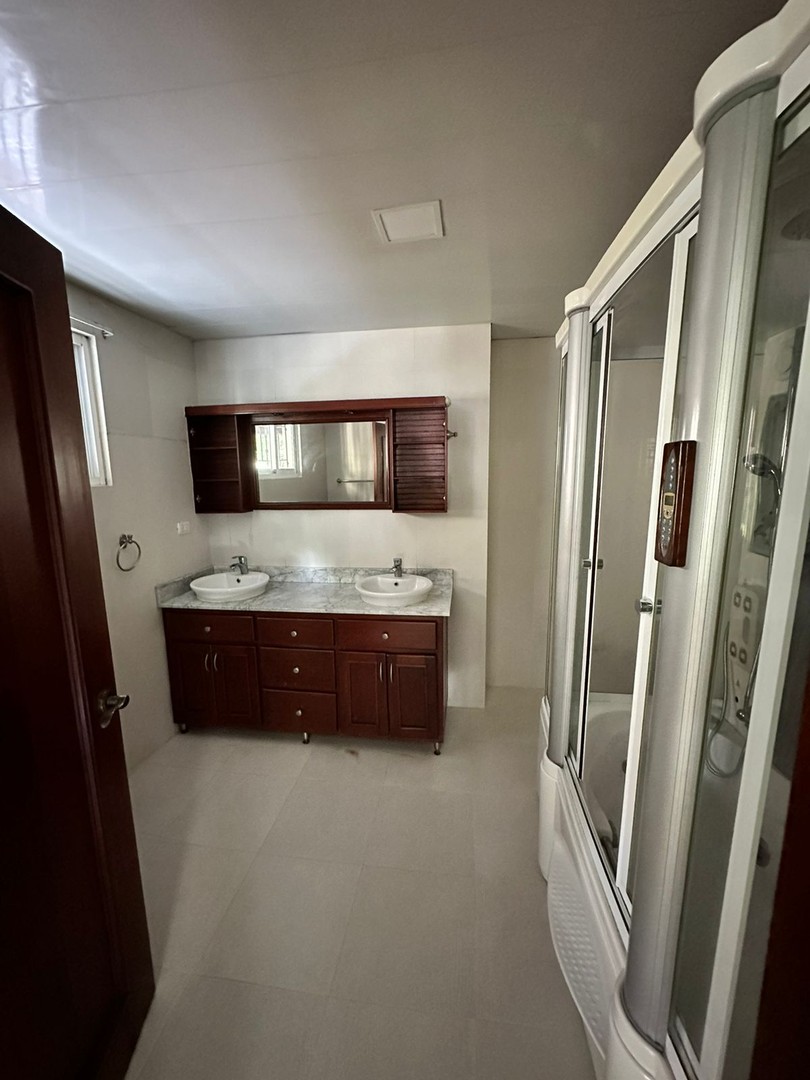 apartamentos - A la venta un estadioso Apartamento en buena zona y a un precio justo  5