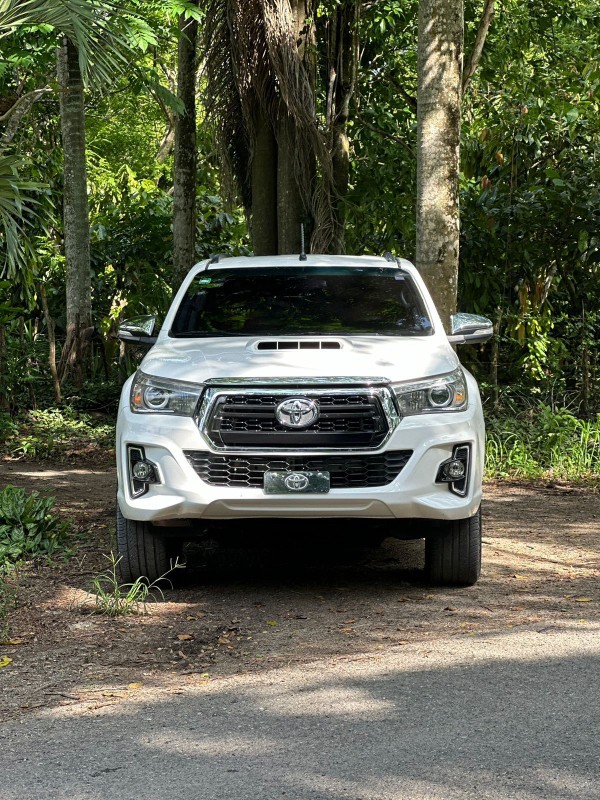 jeepetas y camionetas - Toyota hilux 2016