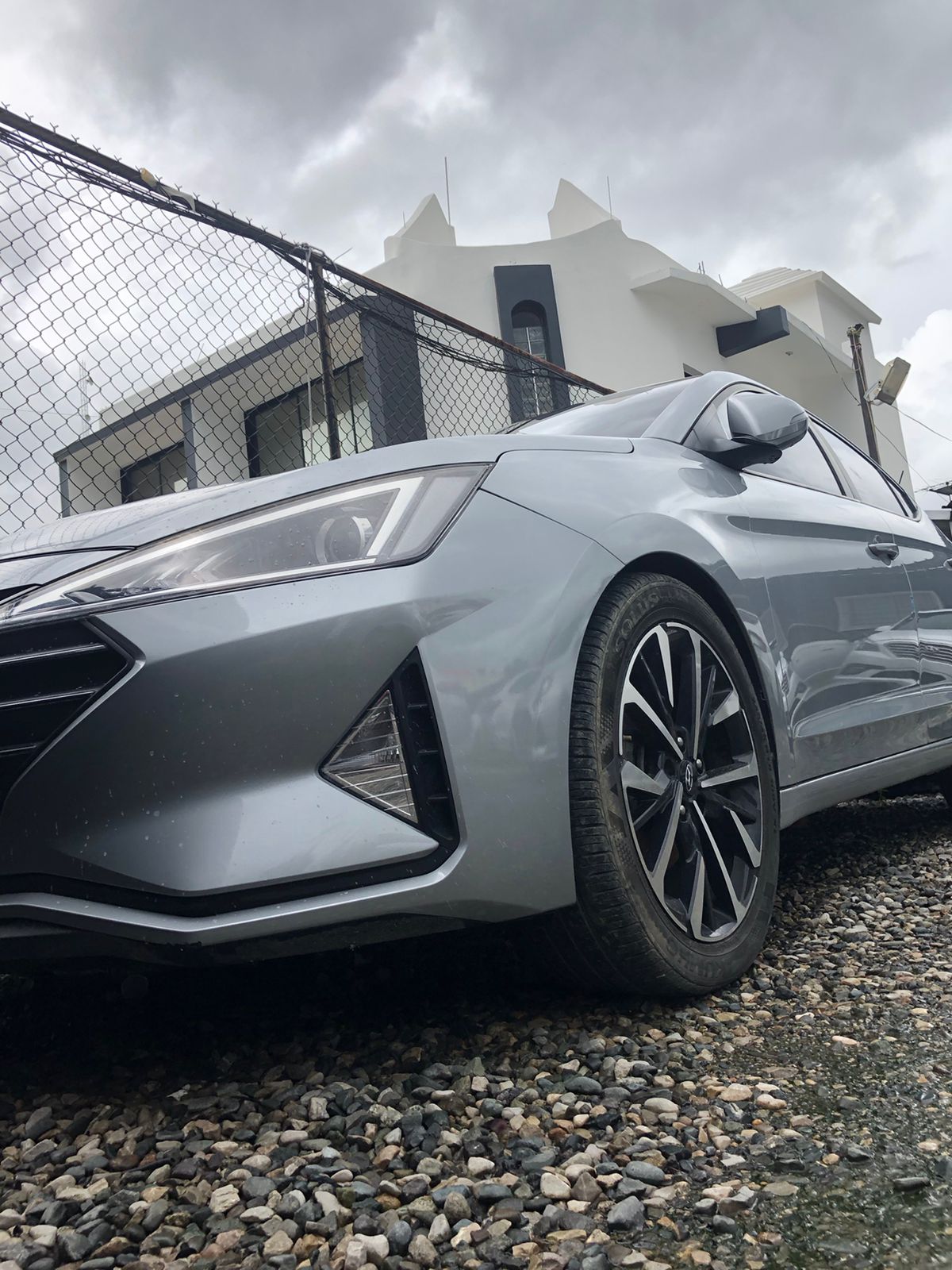 carros - HYUNDAI SONATA AVANTE 2020