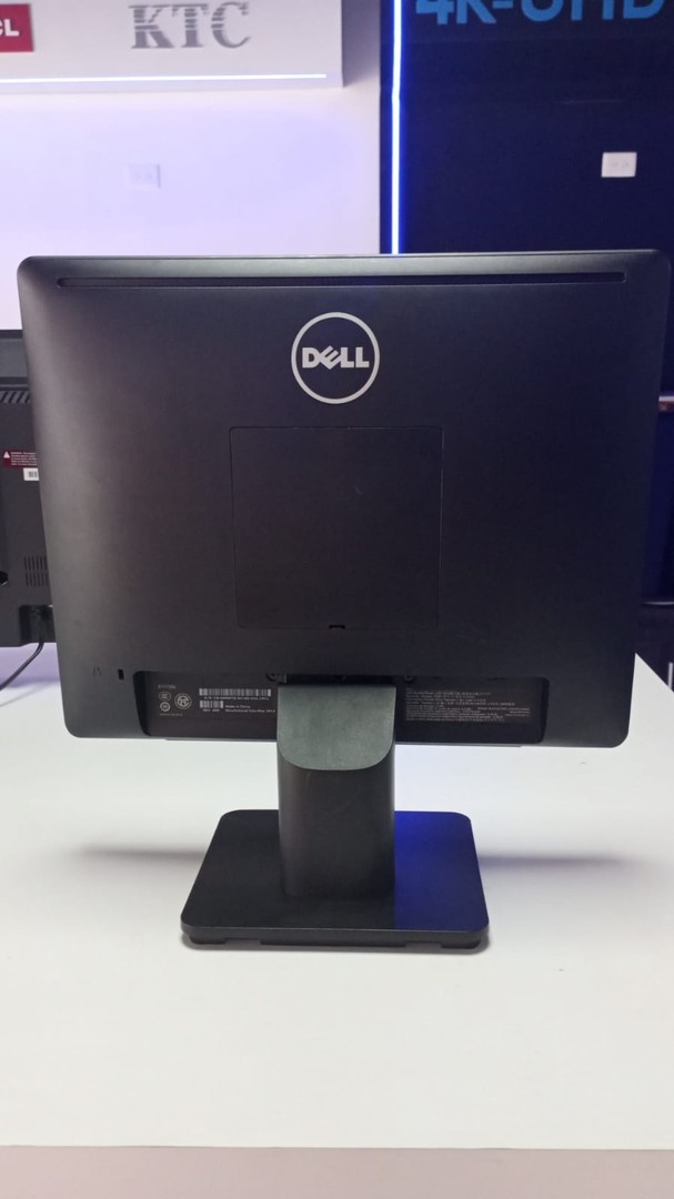computadoras y laptops - Monitor Dell de 17 pulgadas E1715SC 1