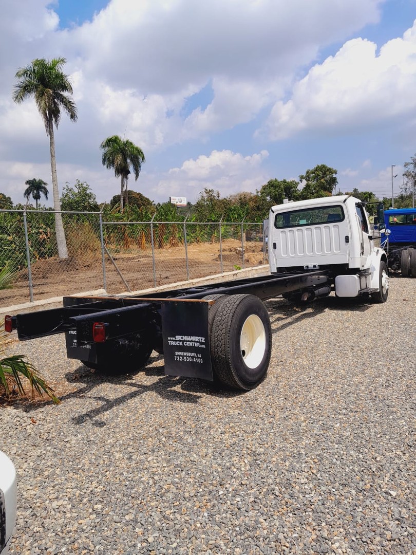 camiones y vehiculos pesados - FREIGHTLINER M2 año 2007 2