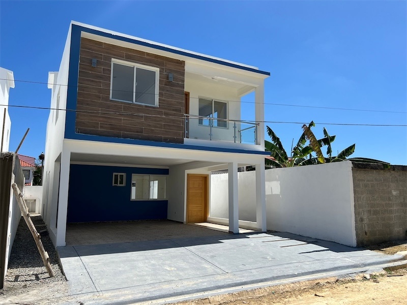 casas - Venta de casa en la autopista de san Isidro Santo Domingo este  8