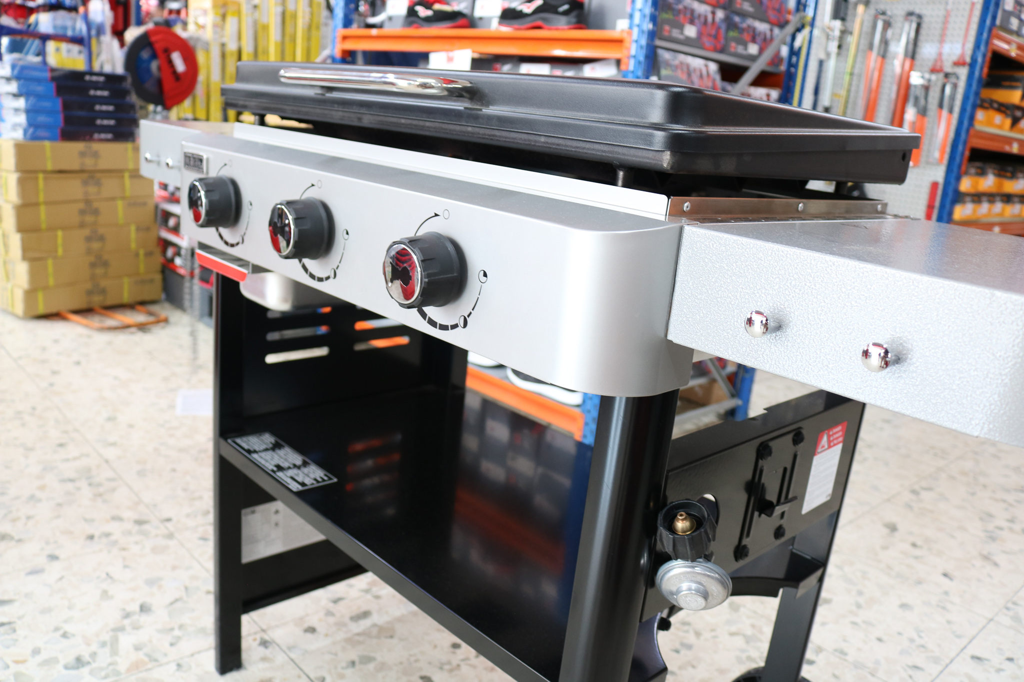 equipos profesionales - Plancha de gas 28" Weber 9