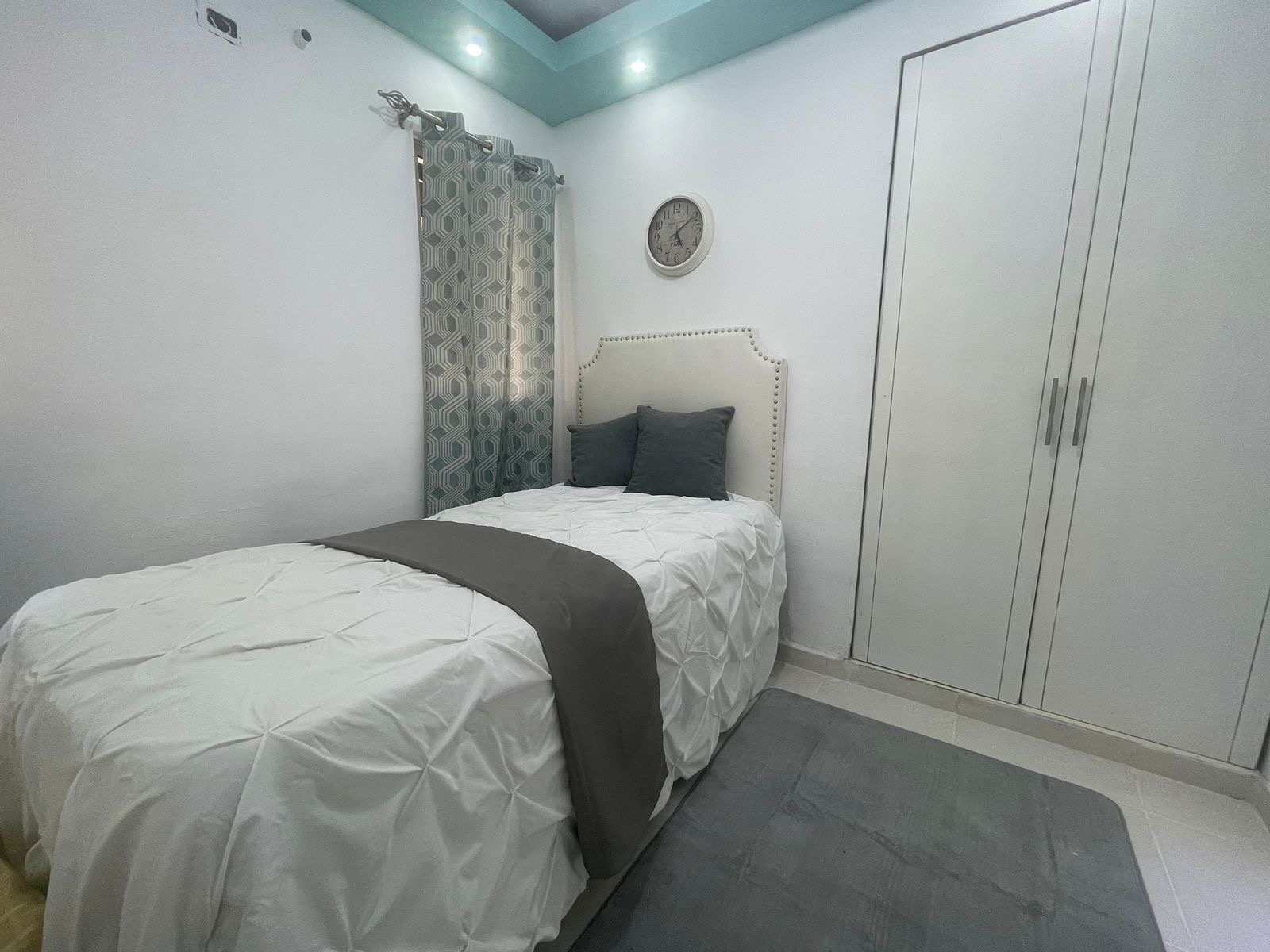 apartamentos - venta de apartamento en la autopista de san Isidro 4to piso 2 hab Santo Domingo  6