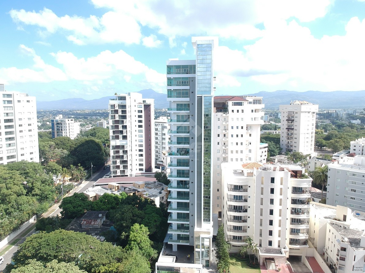 apartamentos - APARTAMENTO CON VISTA AL MONUMENTO LA TRINITARIA STGO.  0