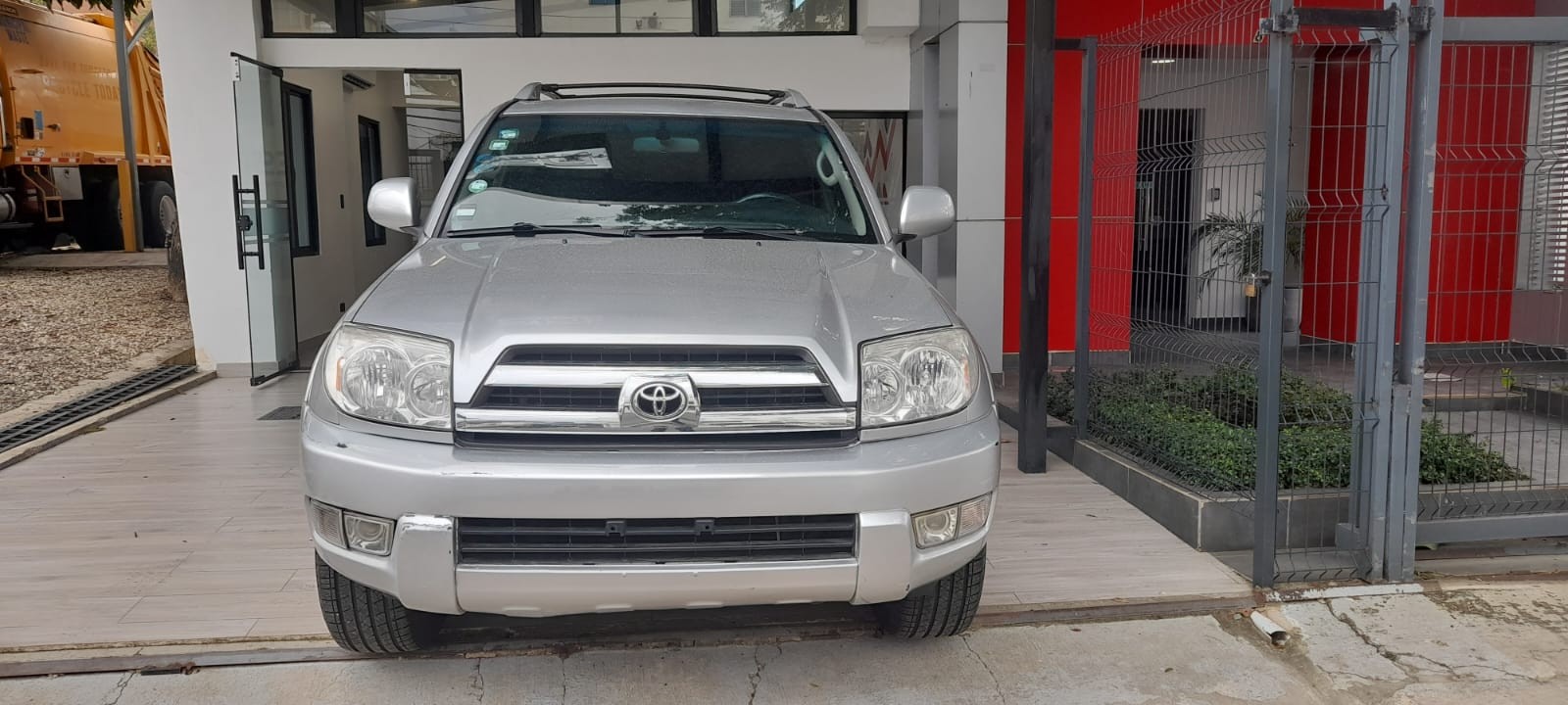 jeepetas y camionetas - Toyota 4runner SR5 2005 9