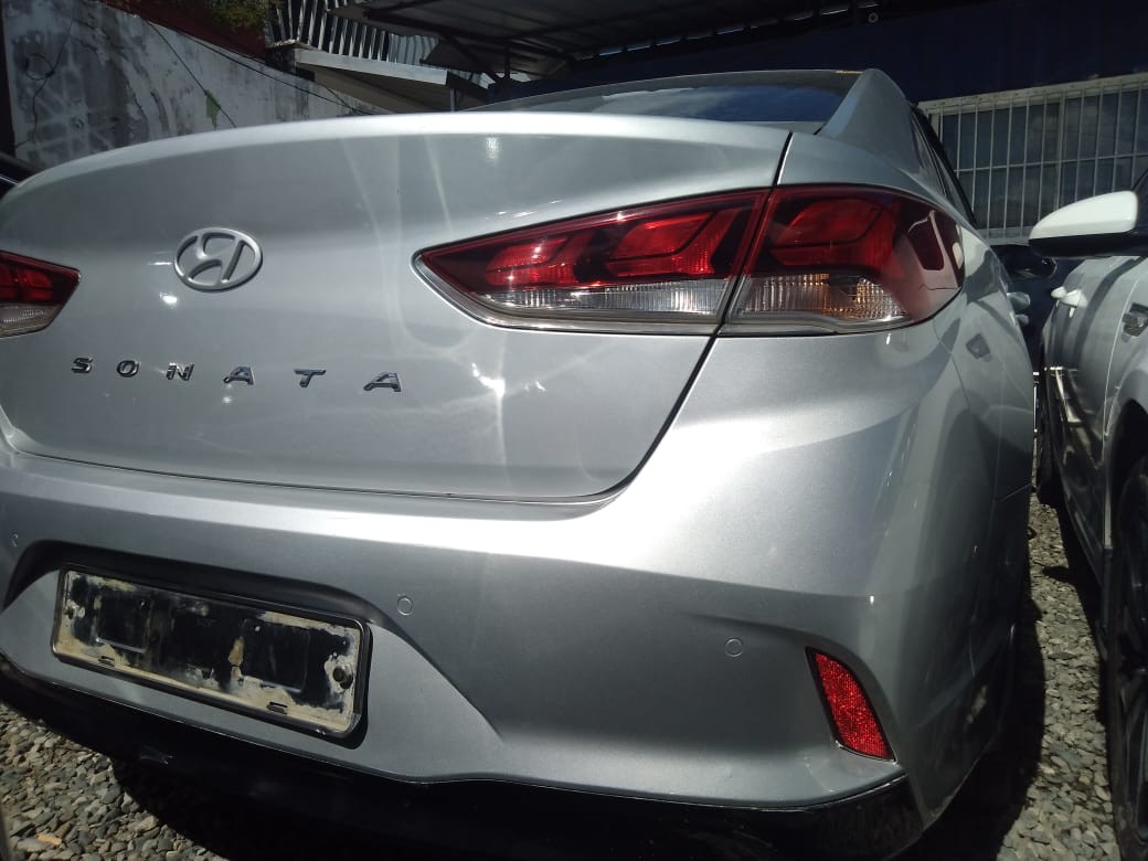 carros - HYUNDAI SONATA 2018 GRIS 4