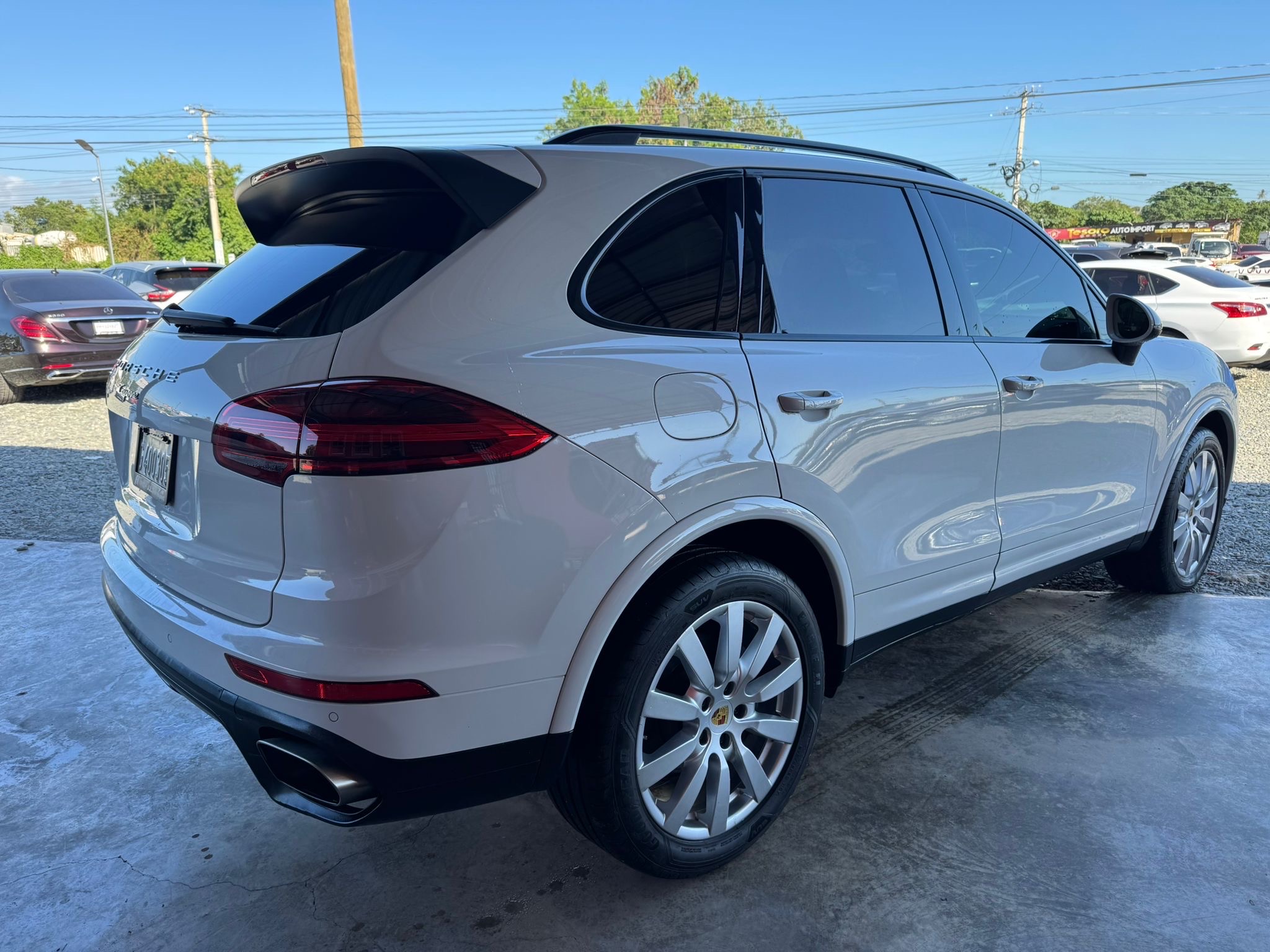 jeepetas y camionetas - Porsche Cayanne Platinum edition 2017
 4