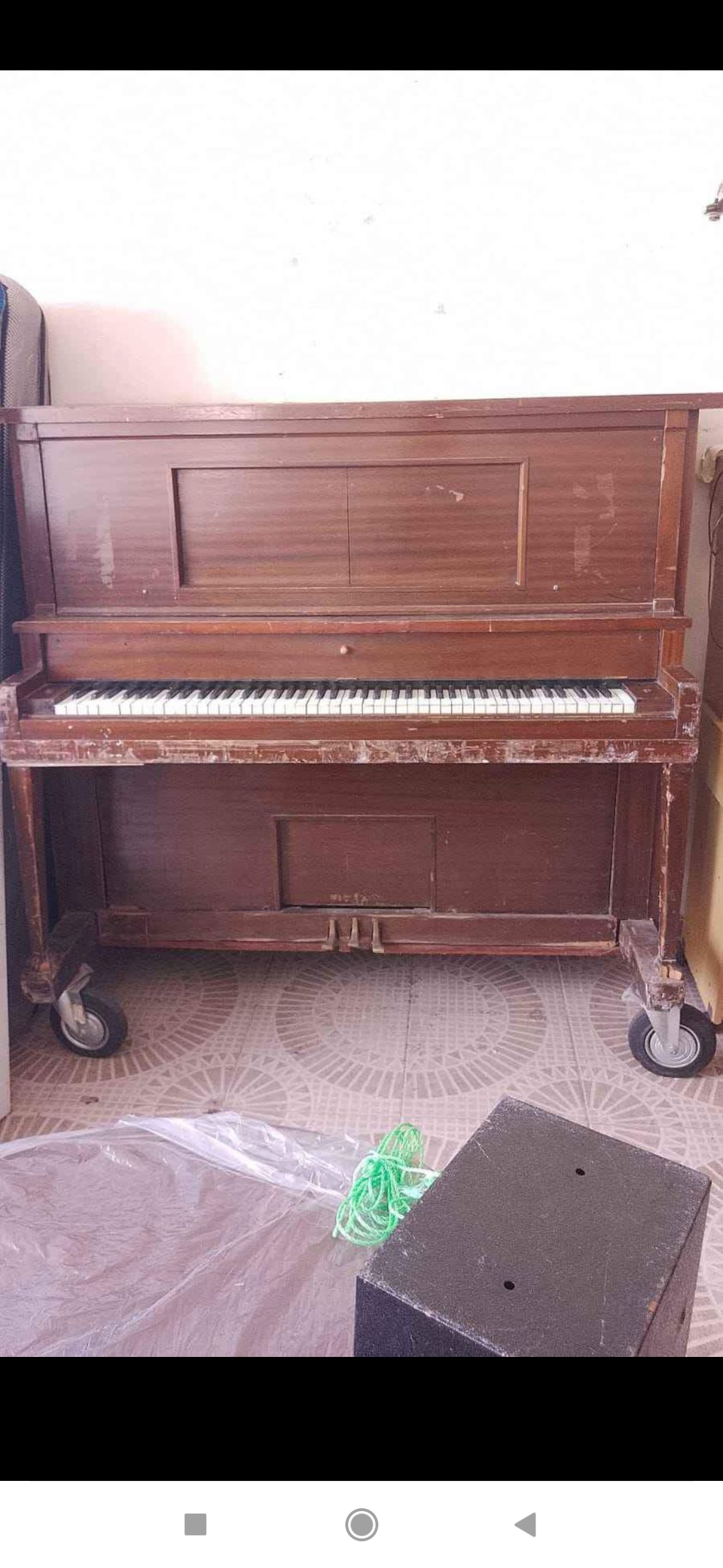 instrumentos musicales - vendo Piano en perfecto estado, yestá afinado,lo vendo por cuestión de espacios. 1