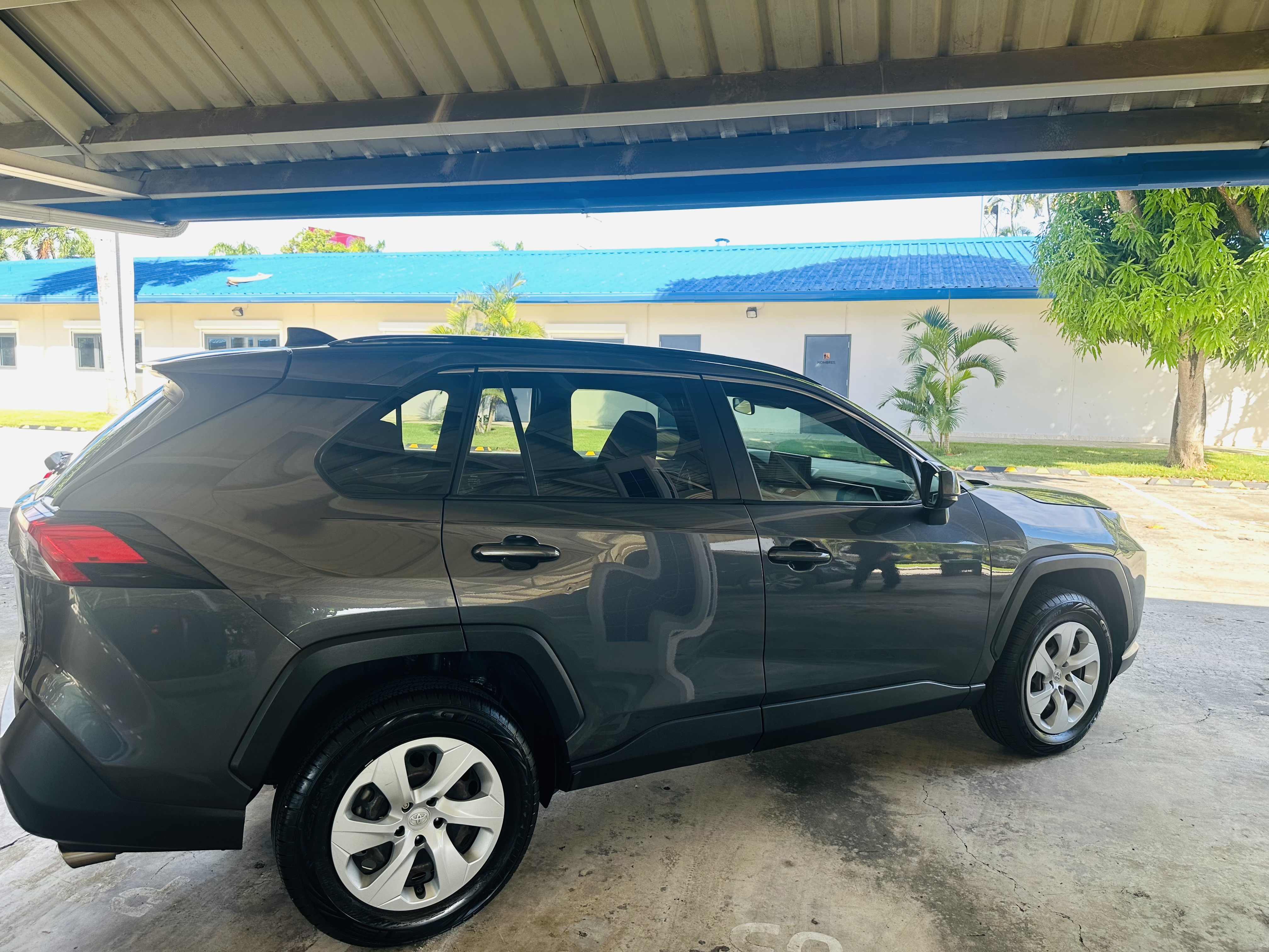 jeepetas y camionetas - Toyota Rav4 2019 LE  2