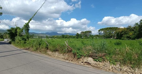 solares y terrenos - Vendo terreno en la 27 de febrero circulación norte Santiago 