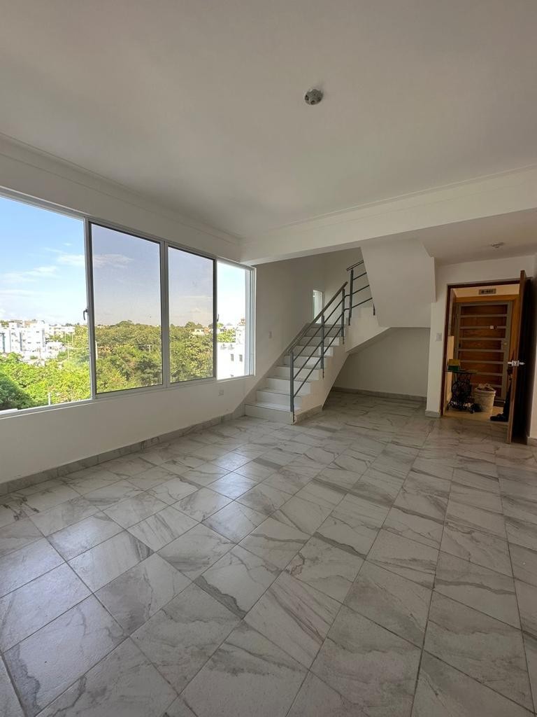 penthouses - HERMOSO PENTHOUSE EN LA JACOBO MAJLUTA CON TERRAZA PRIVADA.