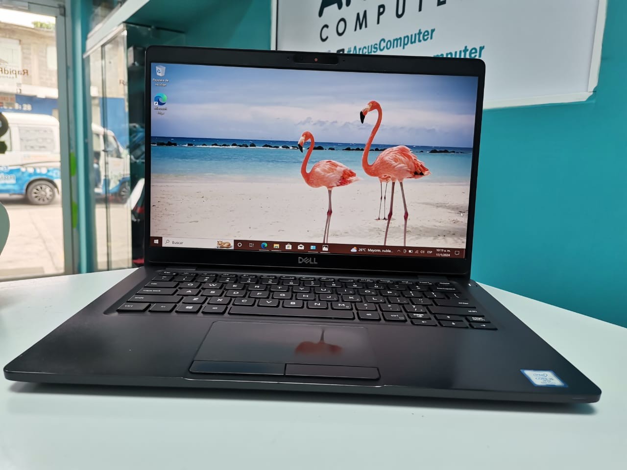 computadoras y laptops - Laptop, Dell Latitude 5300  / 8th Gen, Intel Core i5 / 8GB DDR4 / 256GB SSD.

 9