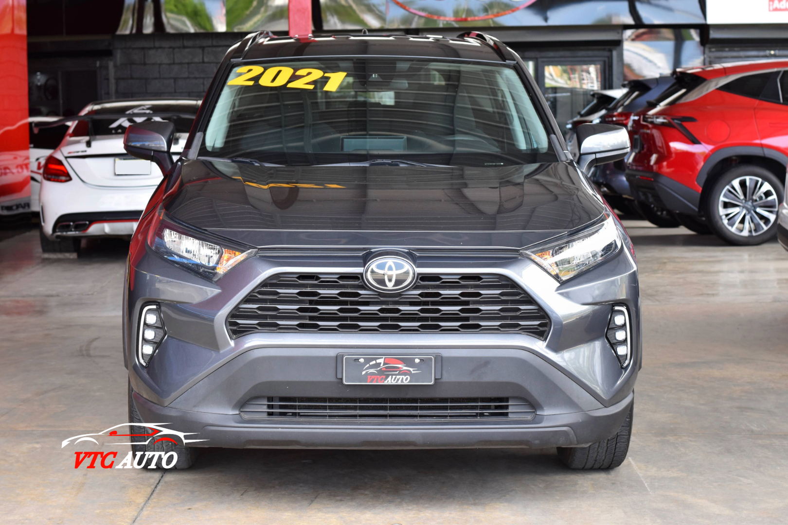 jeepetas y camionetas - Toyota RAV4 LE 2021 3